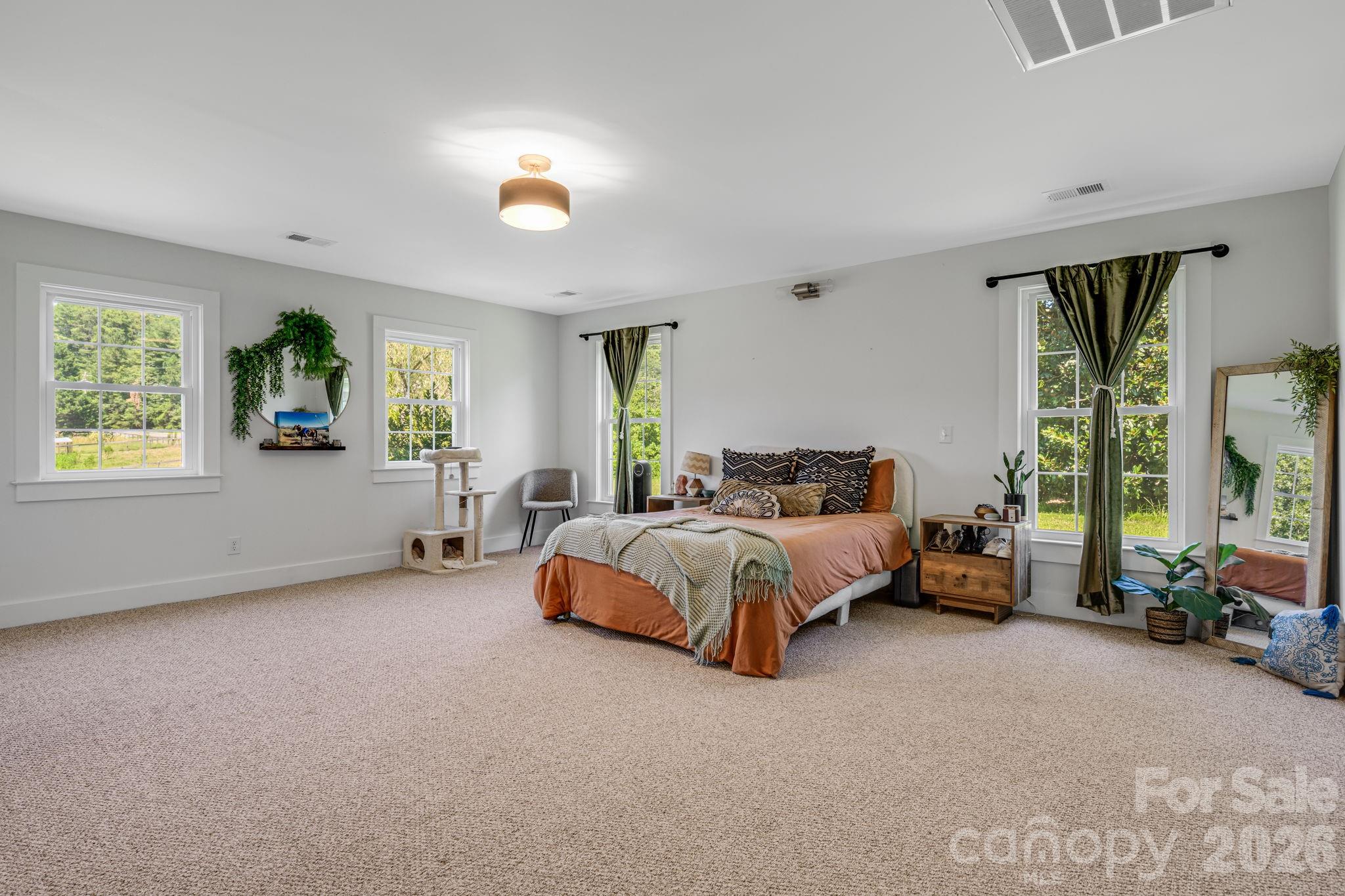 5990 S NC 9 Highway — Tryon