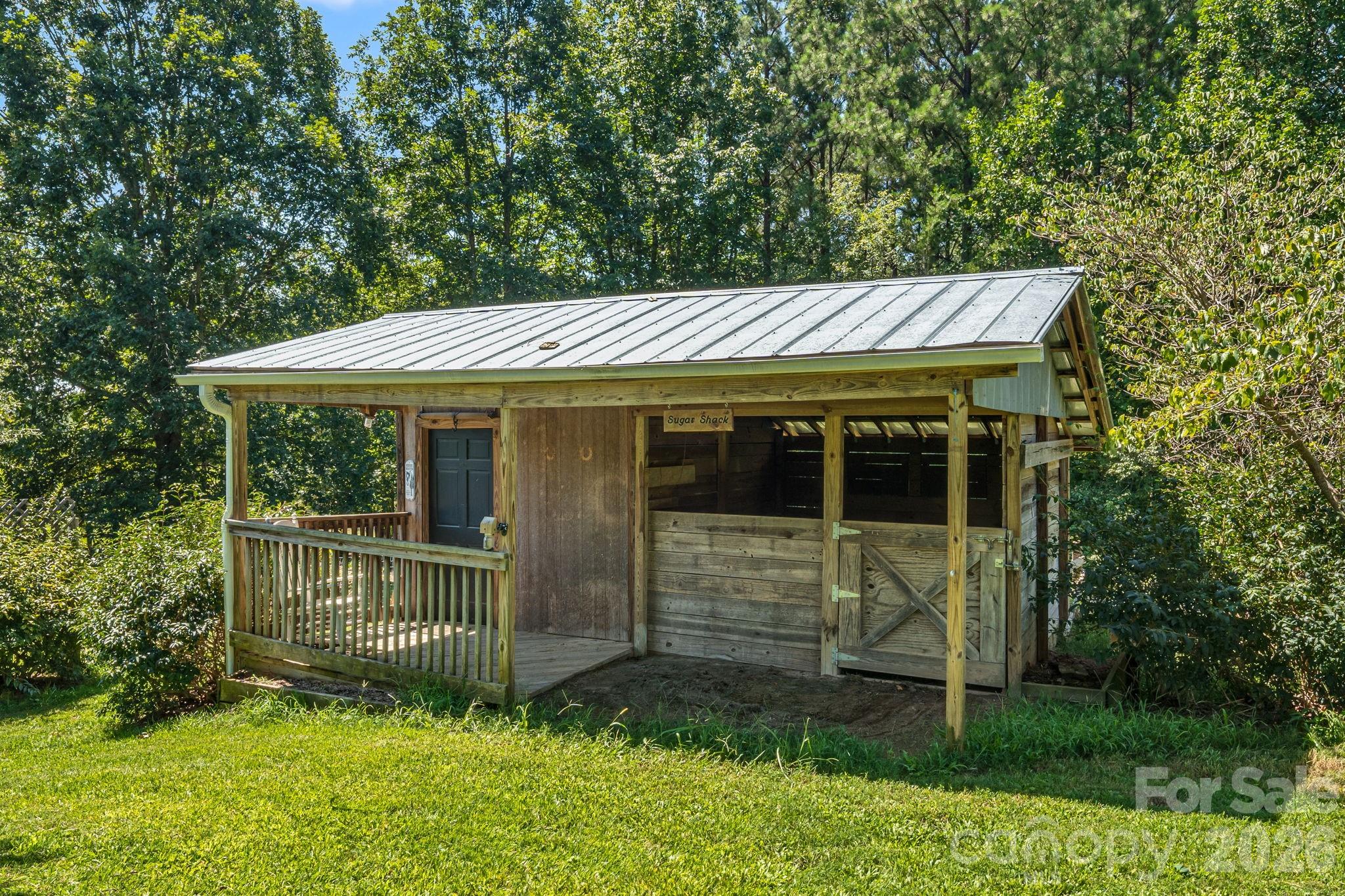 5990 S NC 9 Highway — Tryon