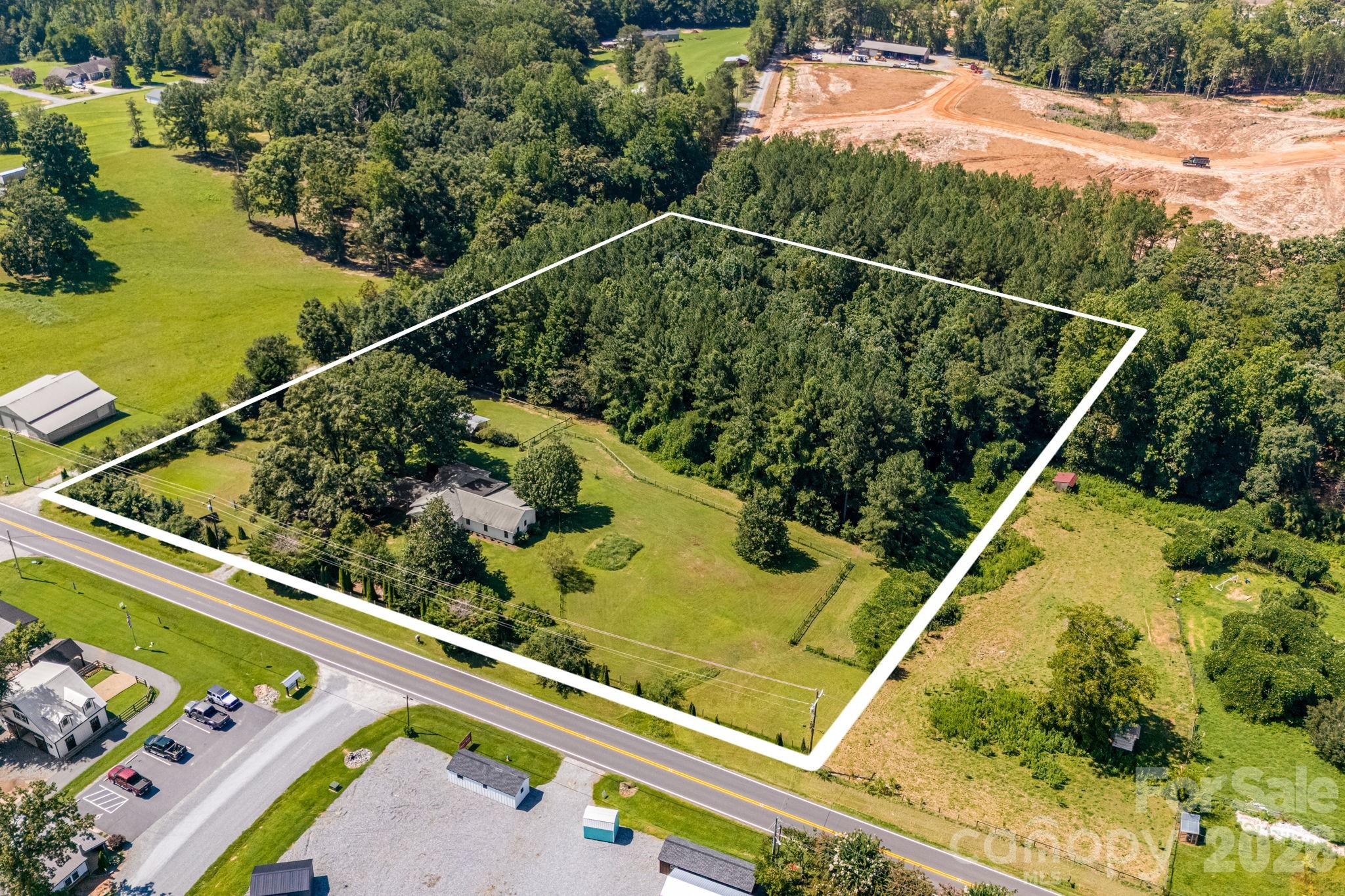 5990 S NC 9 Highway — Tryon