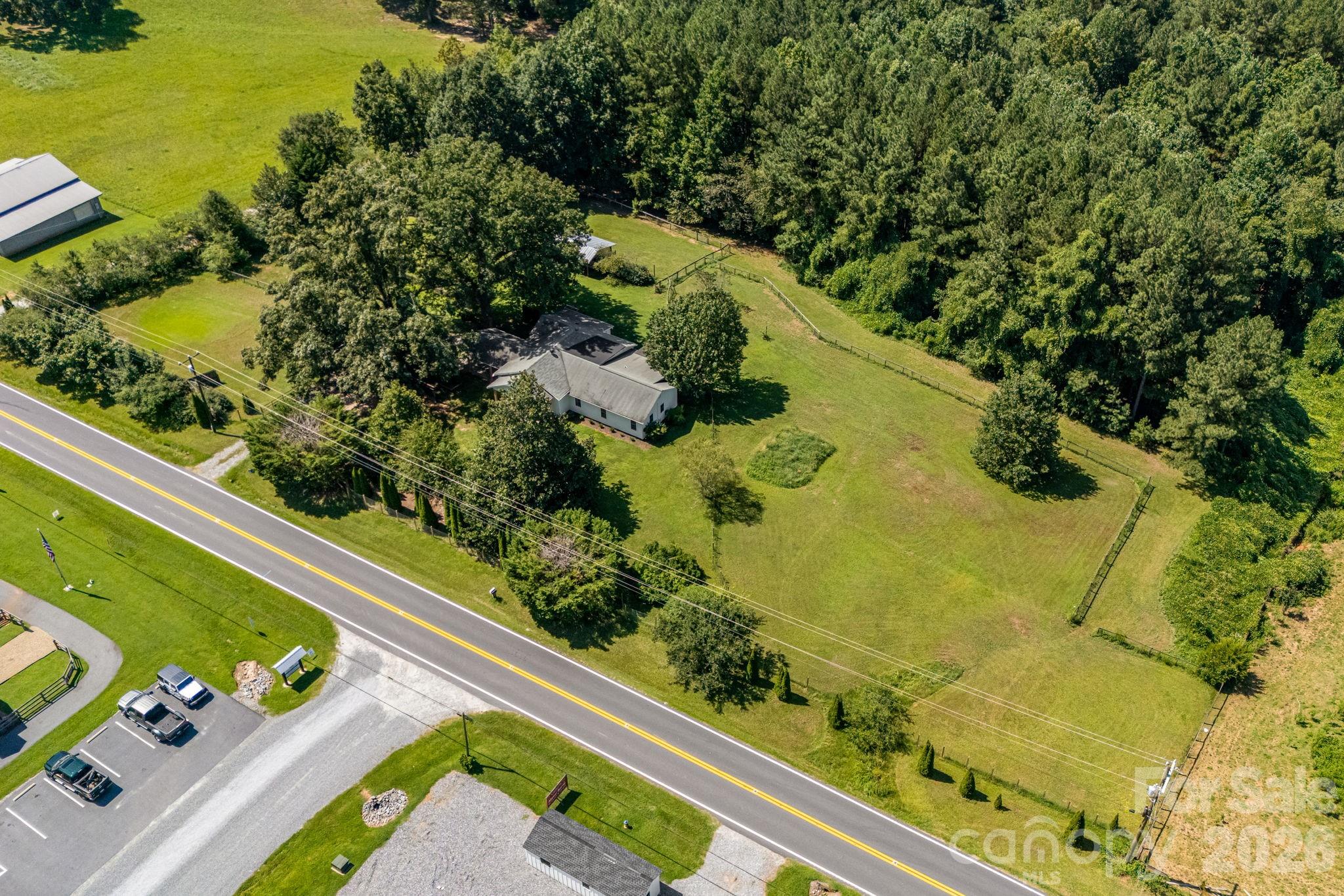 5990 S NC 9 Highway — Tryon