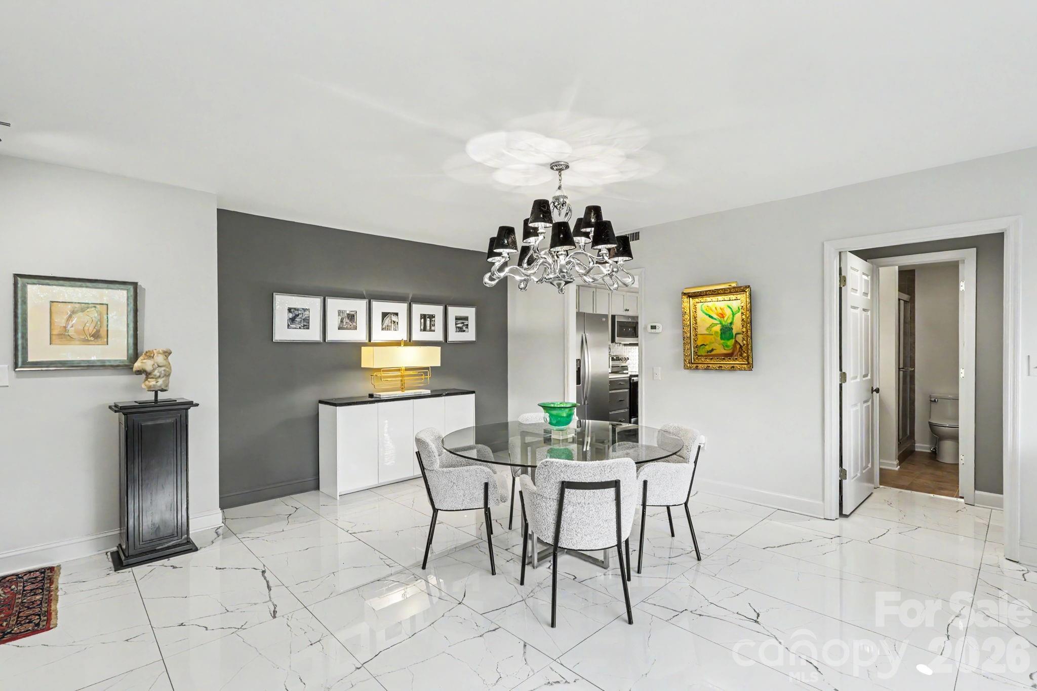 2222 Selwyn Avenue #603 — Charlotte