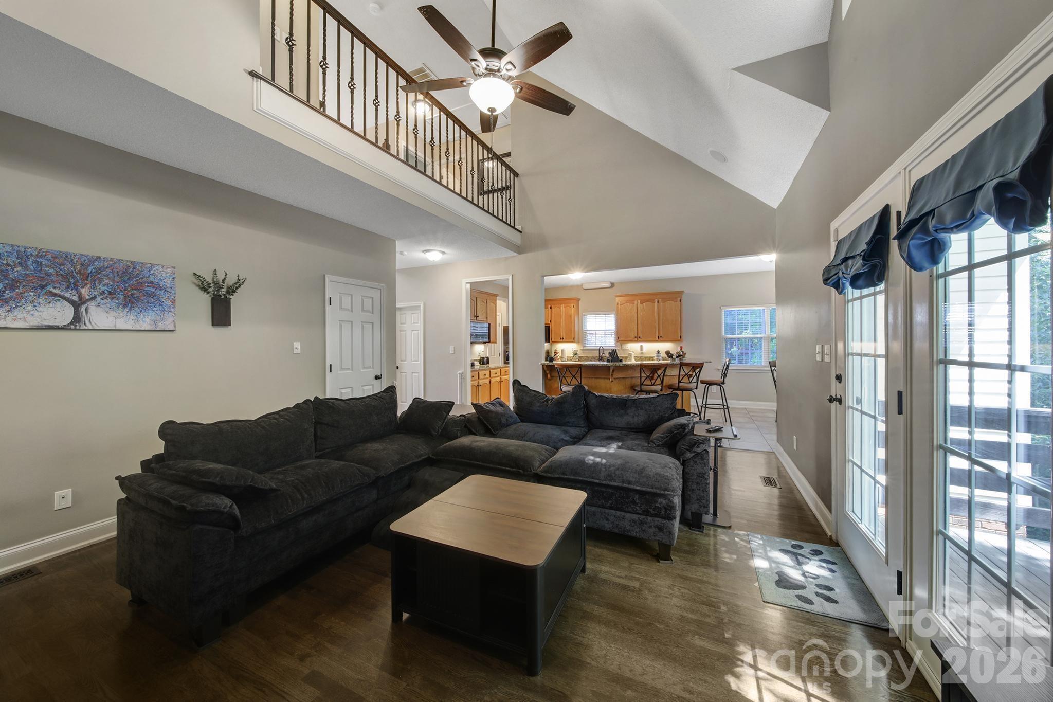 4004 River Falls Drive — Lowell