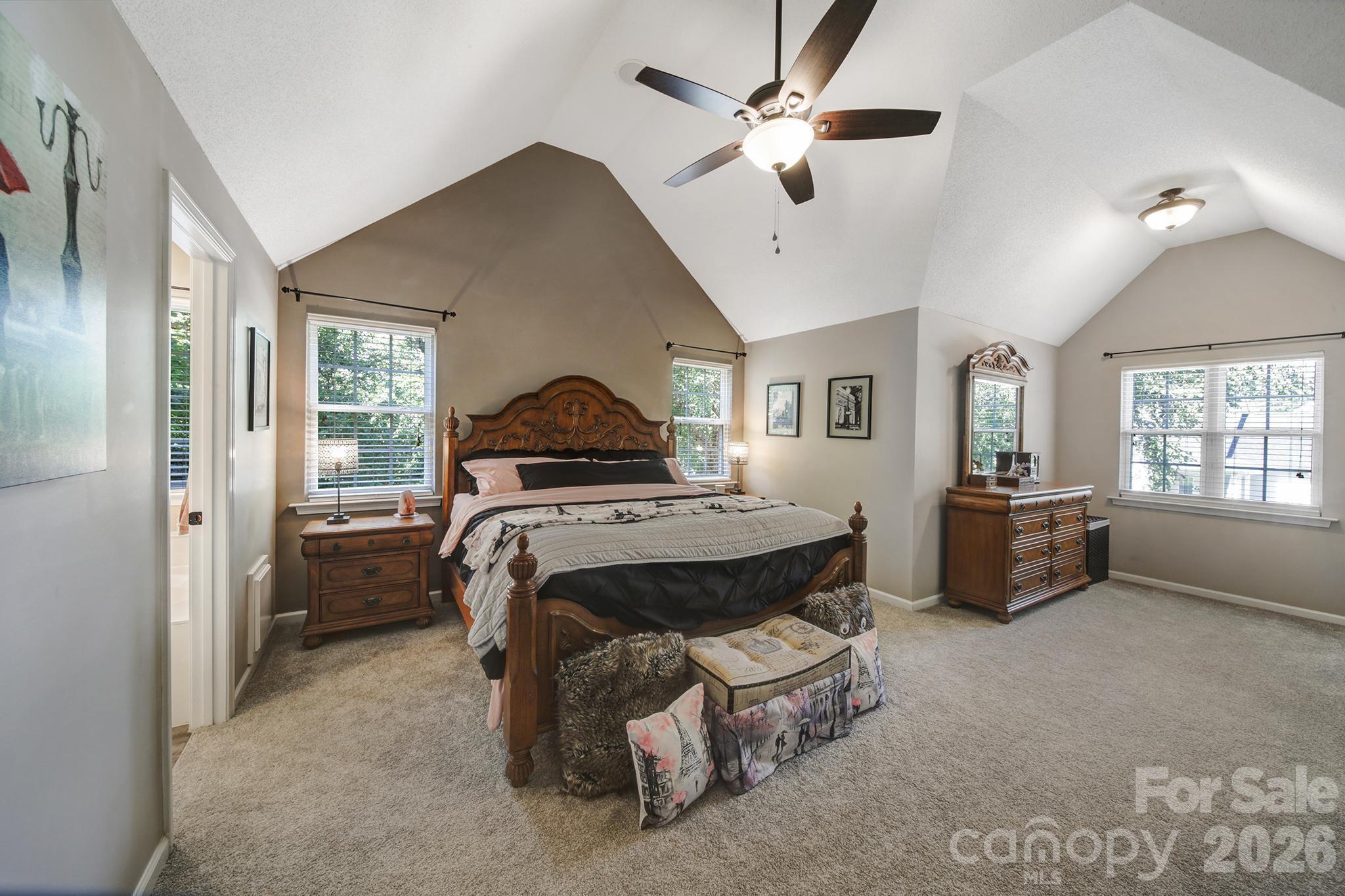 4004 River Falls Drive — Lowell