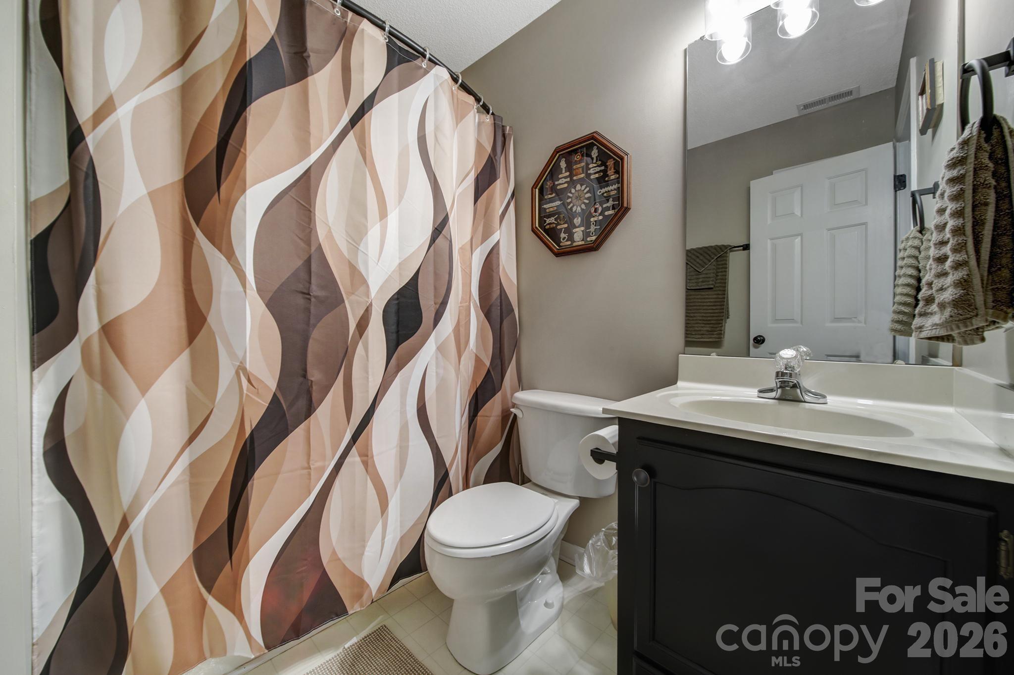 4004 River Falls Drive — Lowell