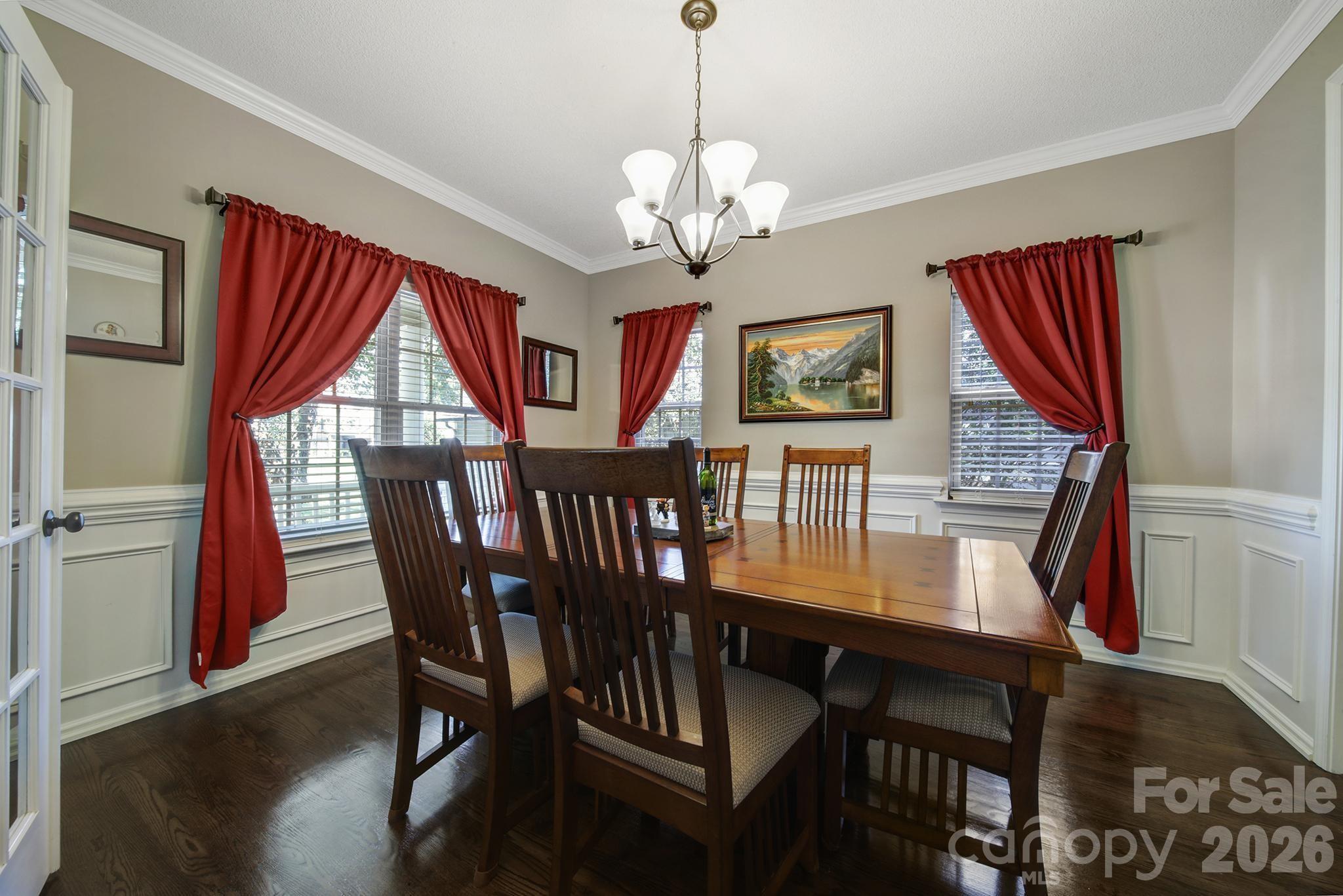 4004 River Falls Drive — Lowell