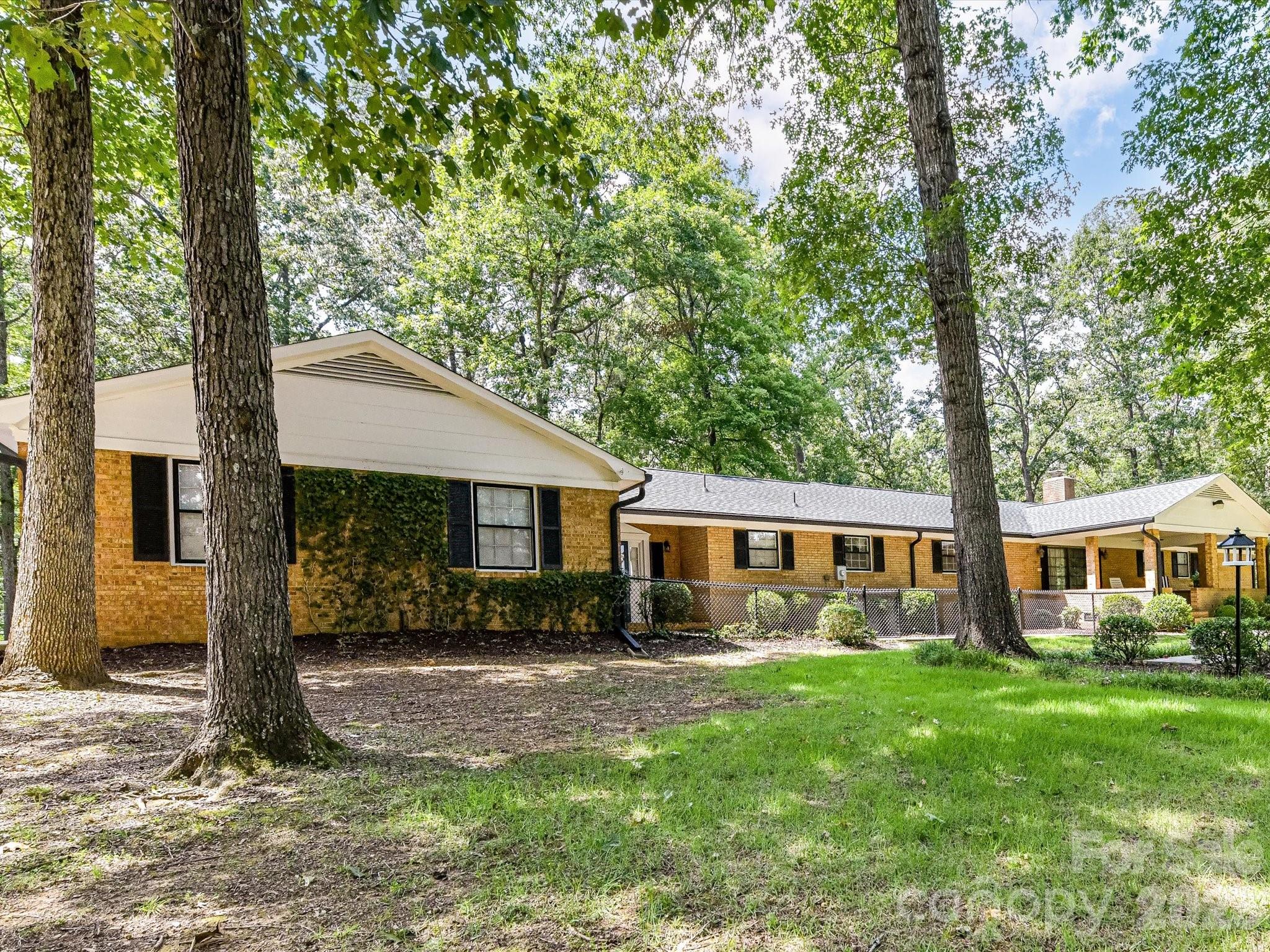 2646 Rolling Hills Drive — Monroe