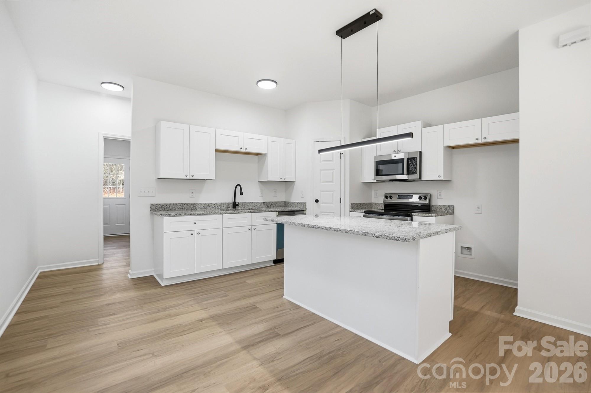 147 W Pine Street — Norwood