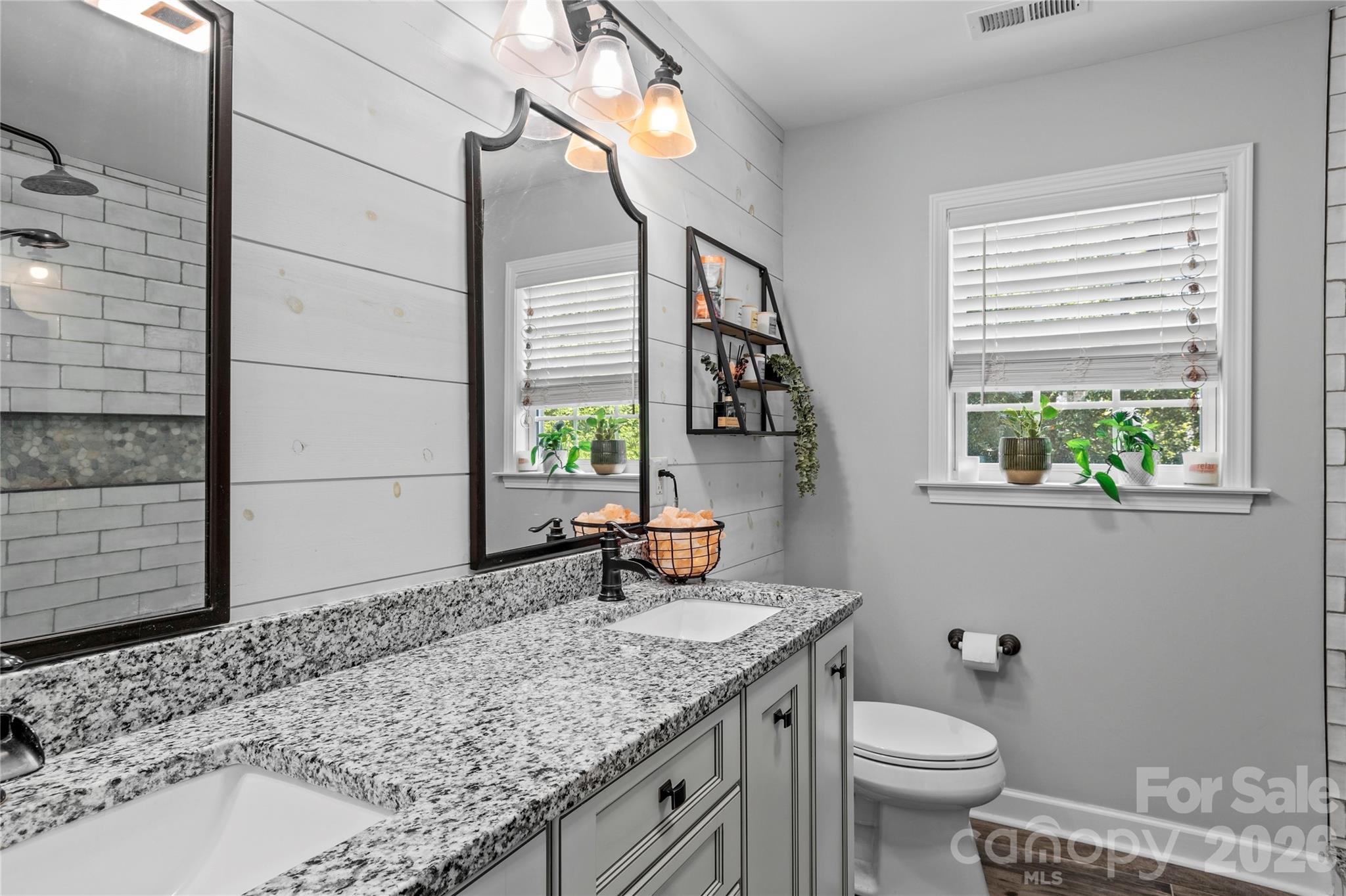 5356 Graycliff Lane — Clemmons