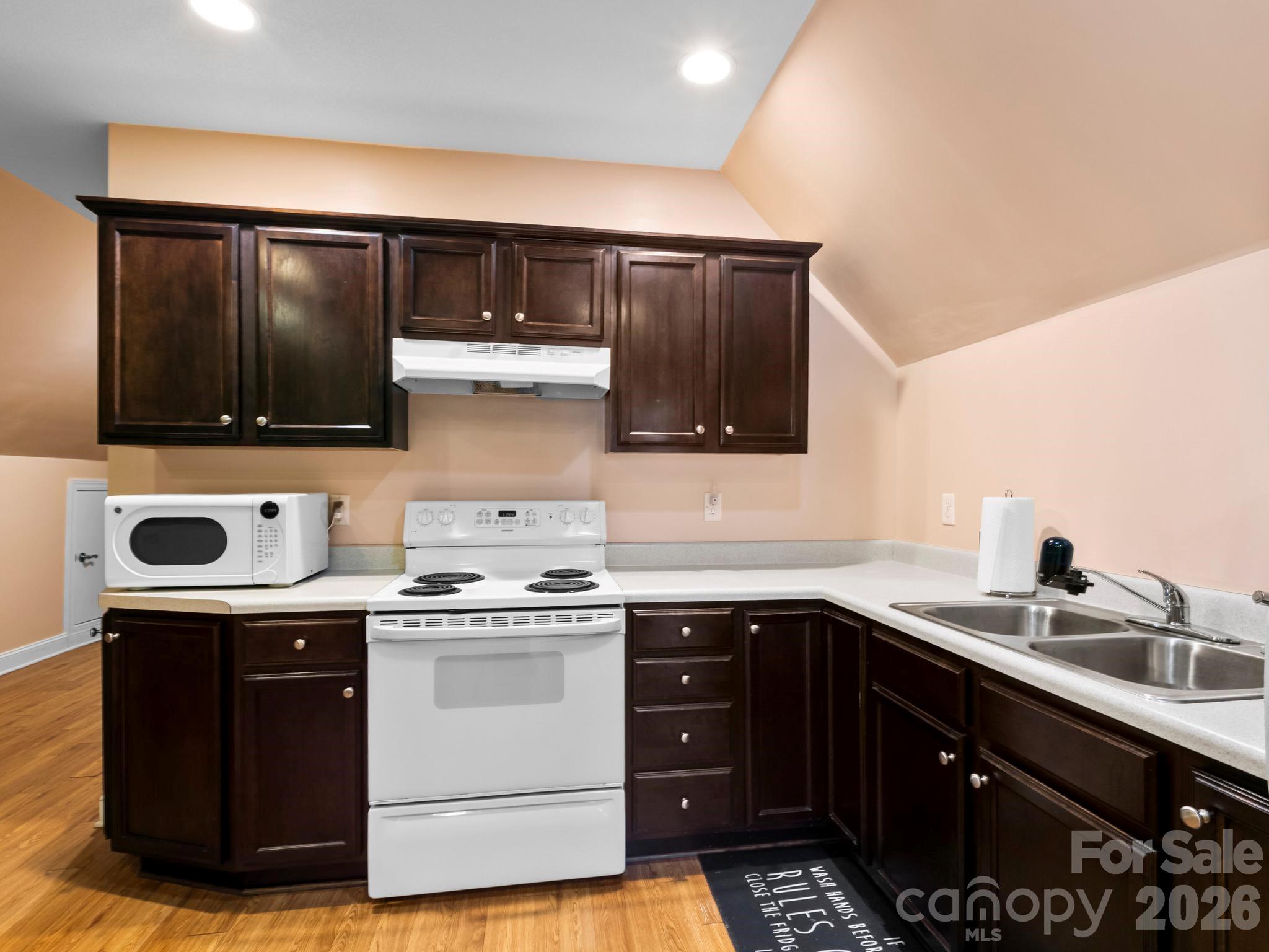 28 Chapel Park Road — Asheville