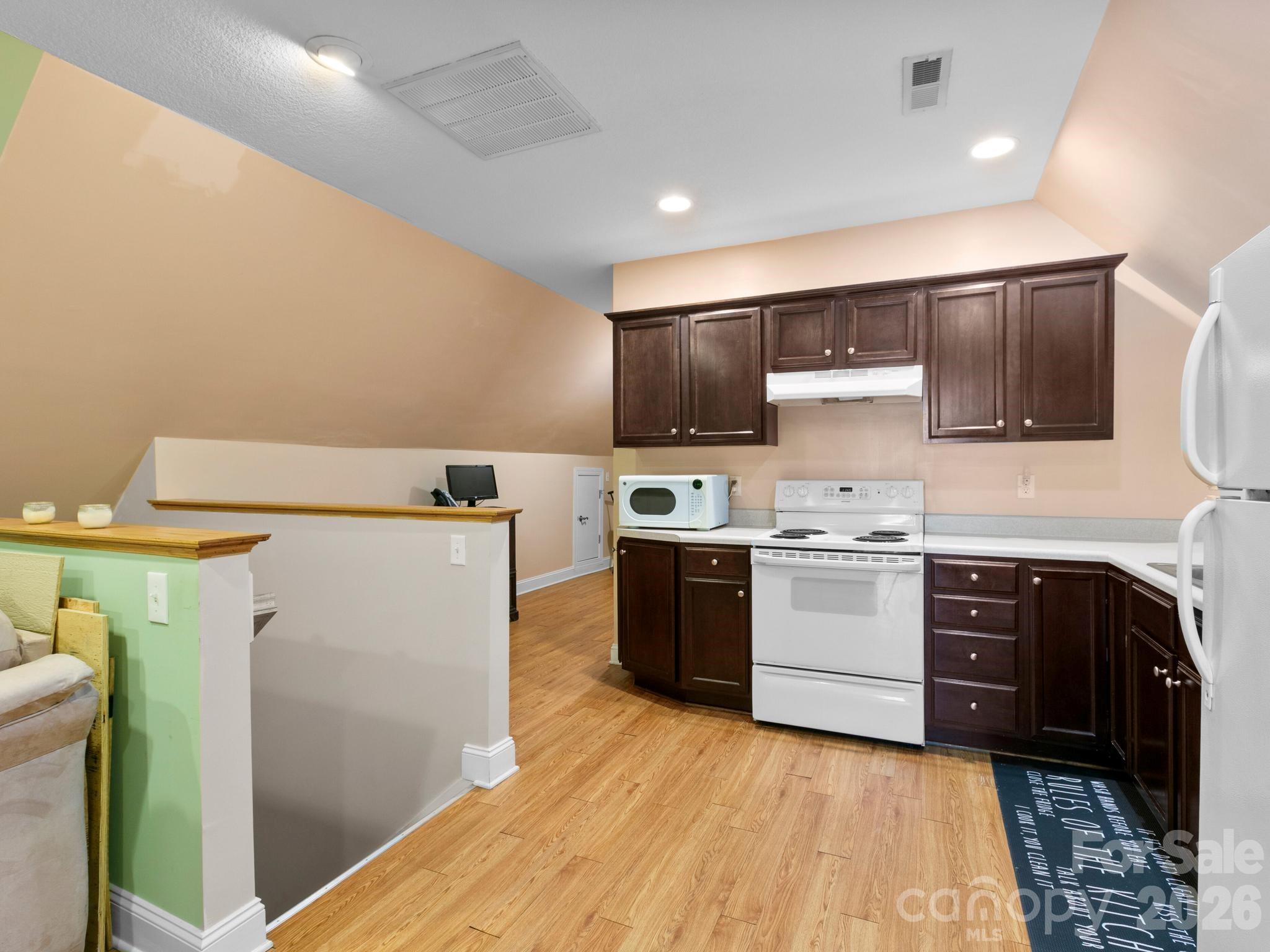 28 Chapel Park Road — Asheville
