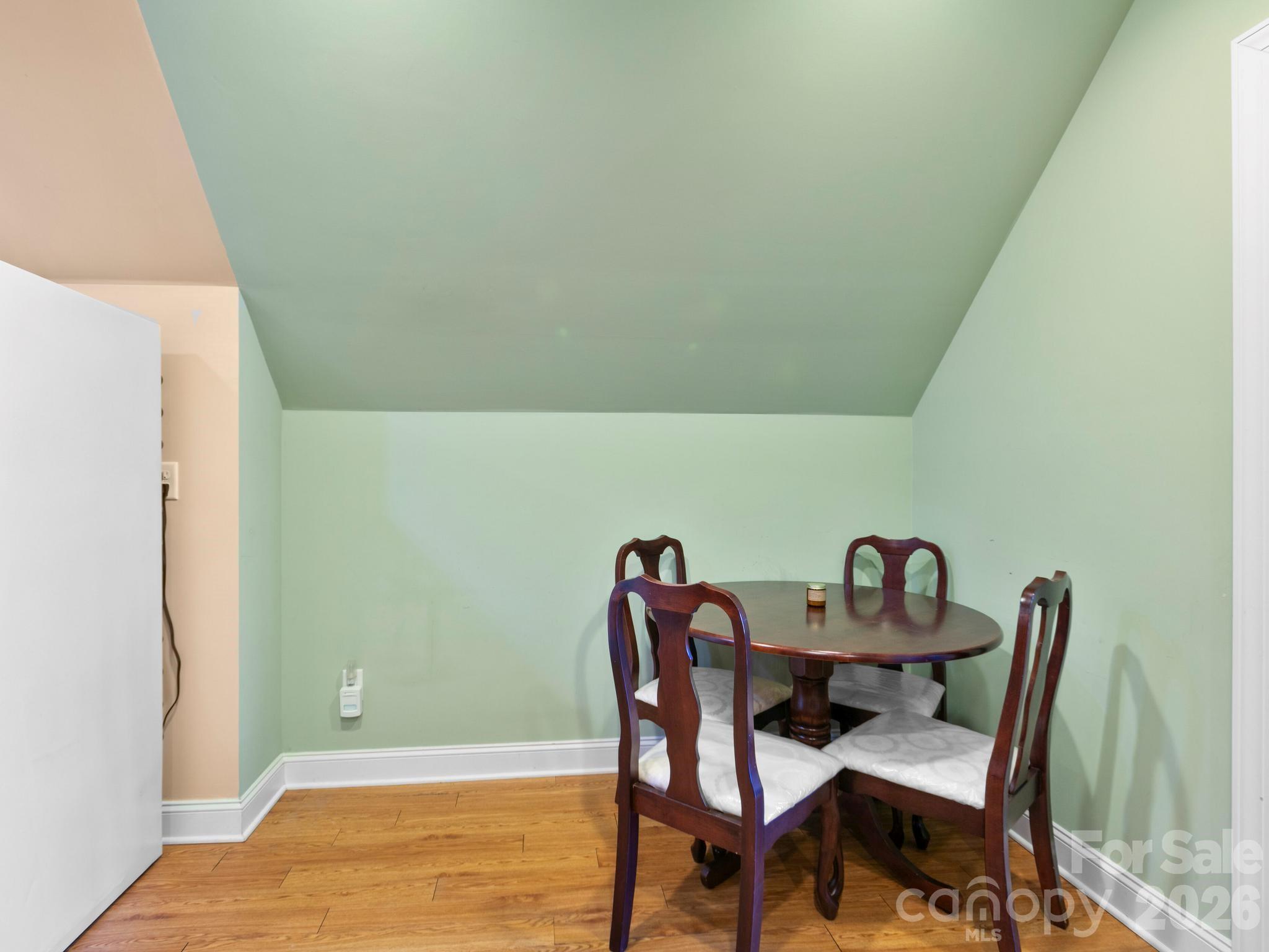 28 Chapel Park Road — Asheville