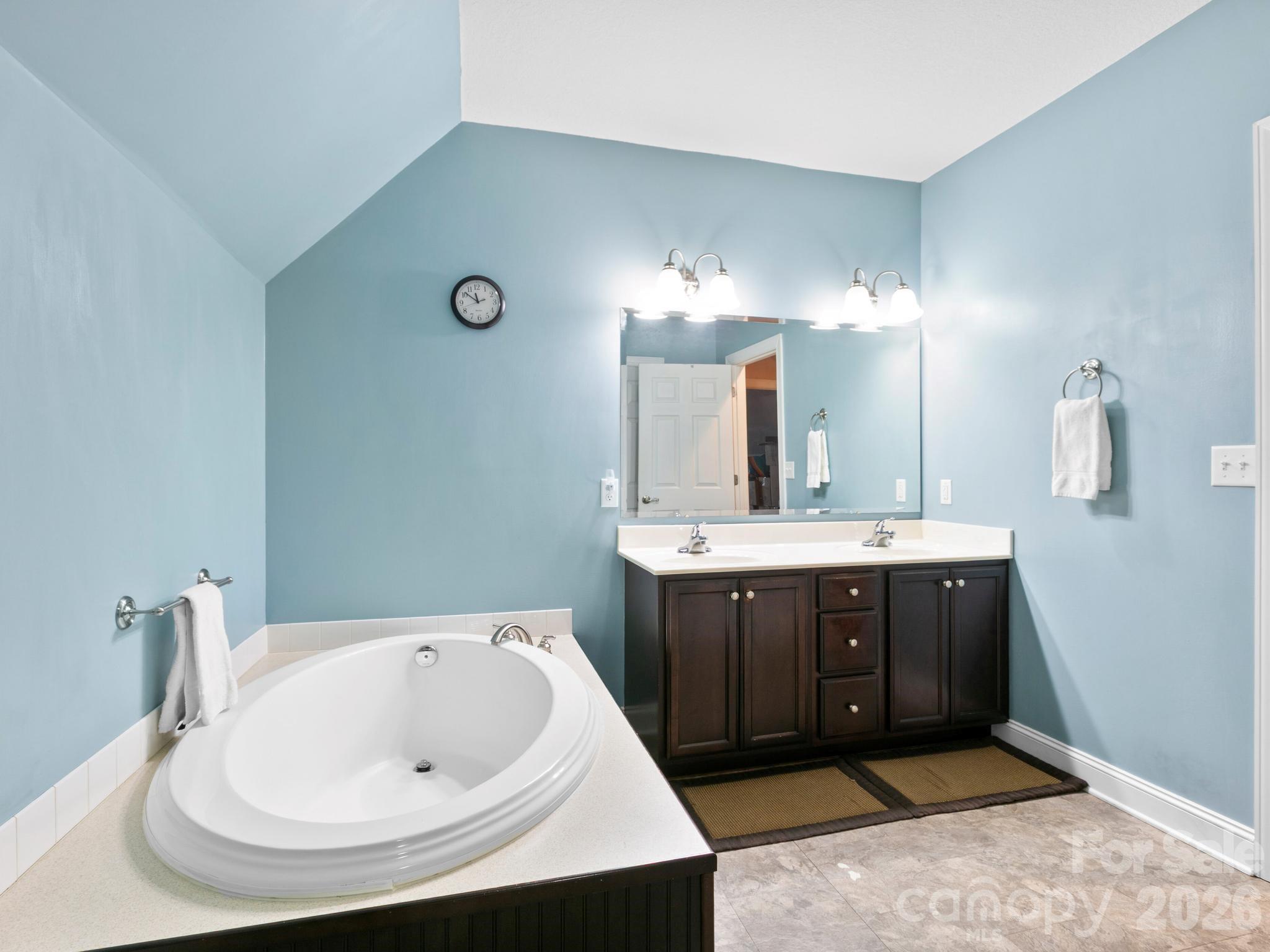 28 Chapel Park Road — Asheville
