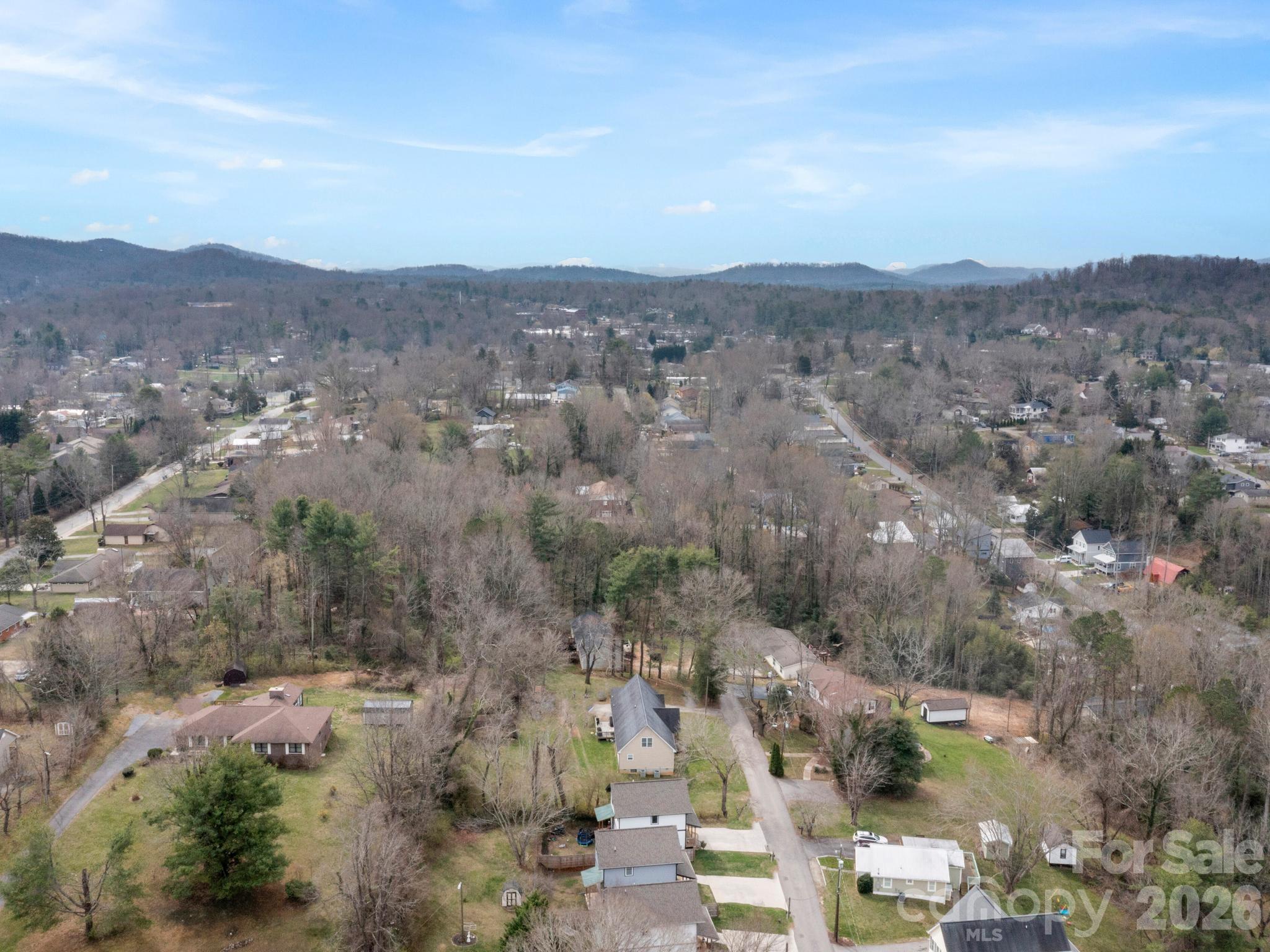 28 Chapel Park Road — Asheville