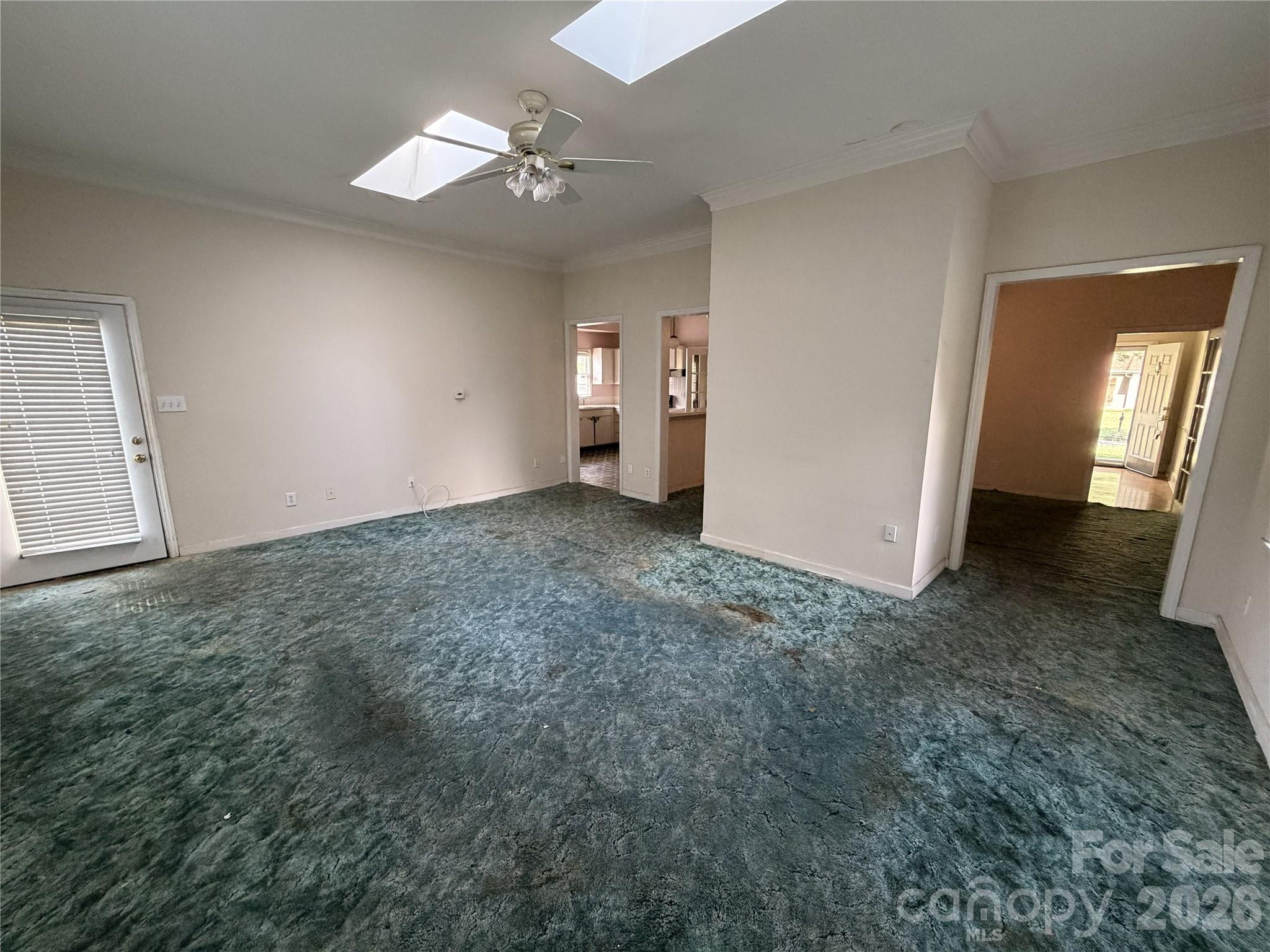 6625 Woodfield Drive — Charlotte
