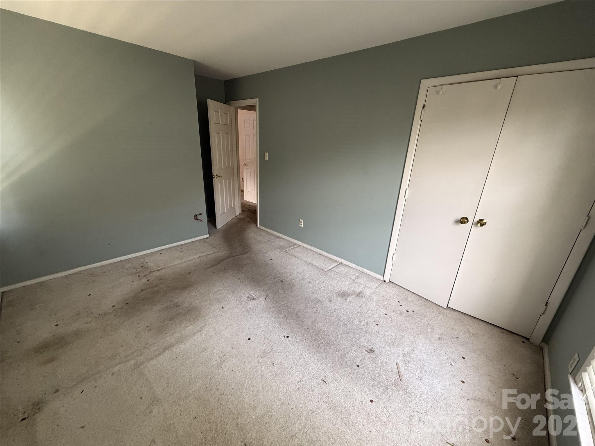 6625 Woodfield Drive — Charlotte