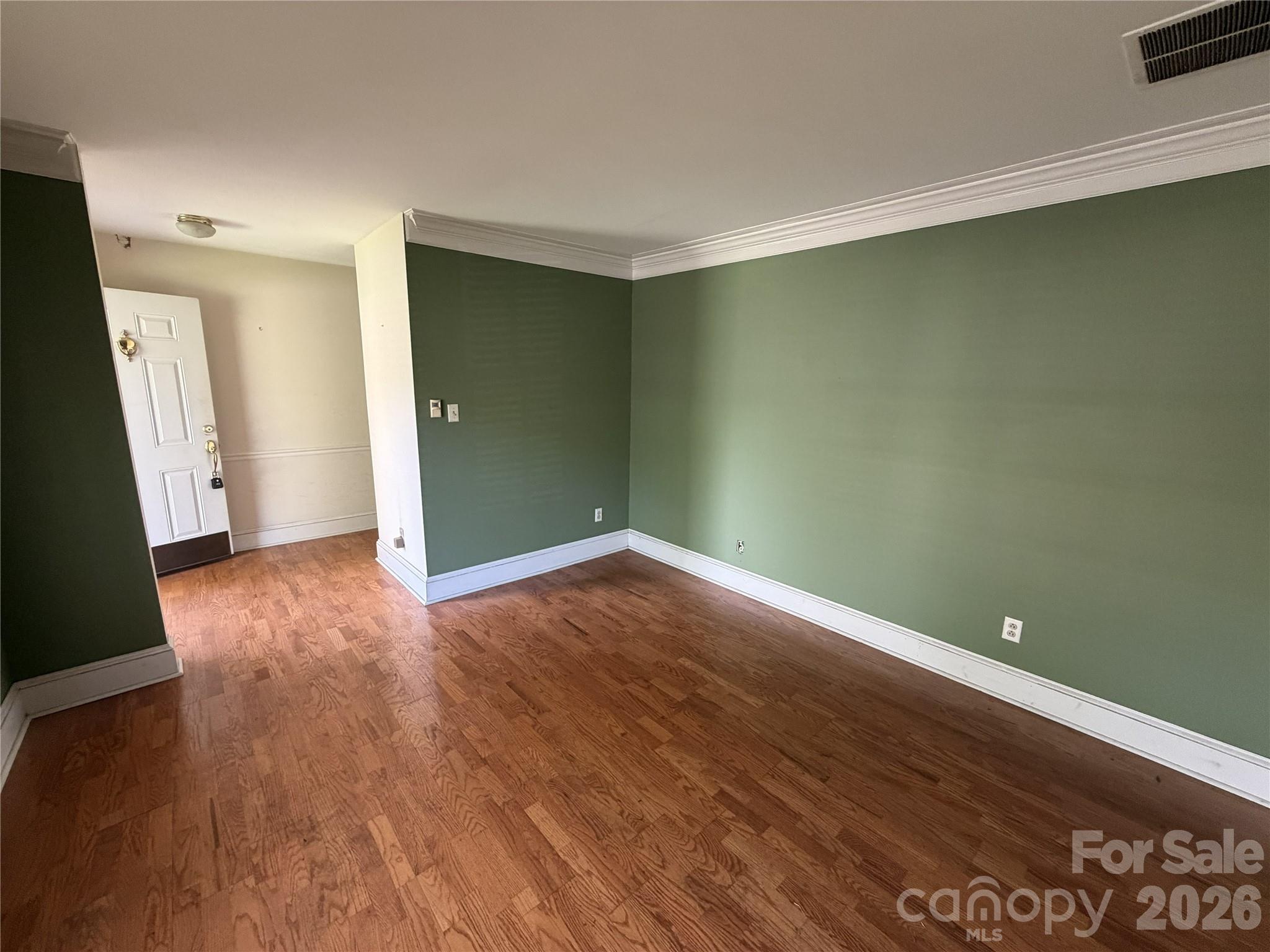 6625 Woodfield Drive — Charlotte