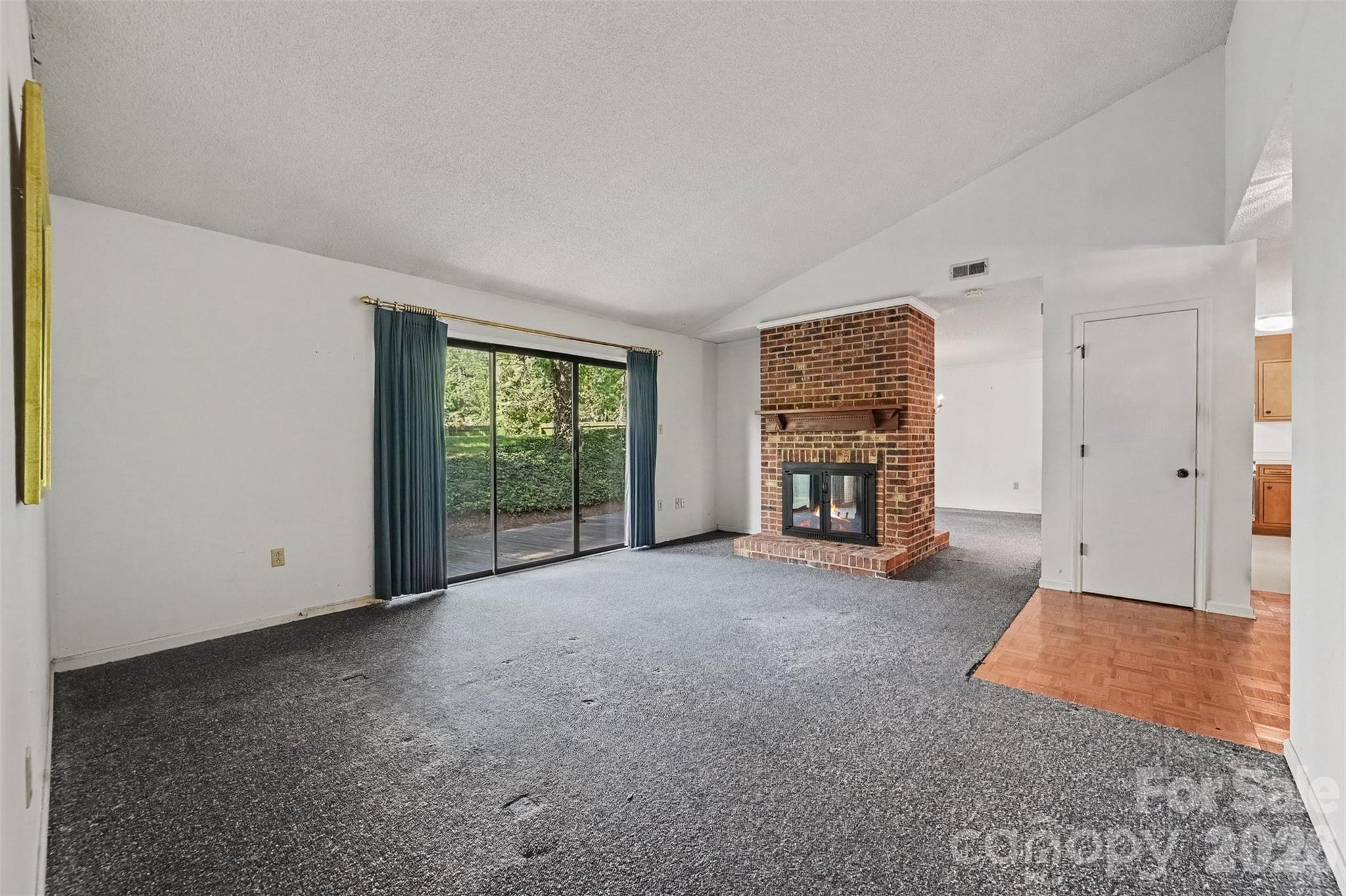 8248 Oakley Lane — Charlotte