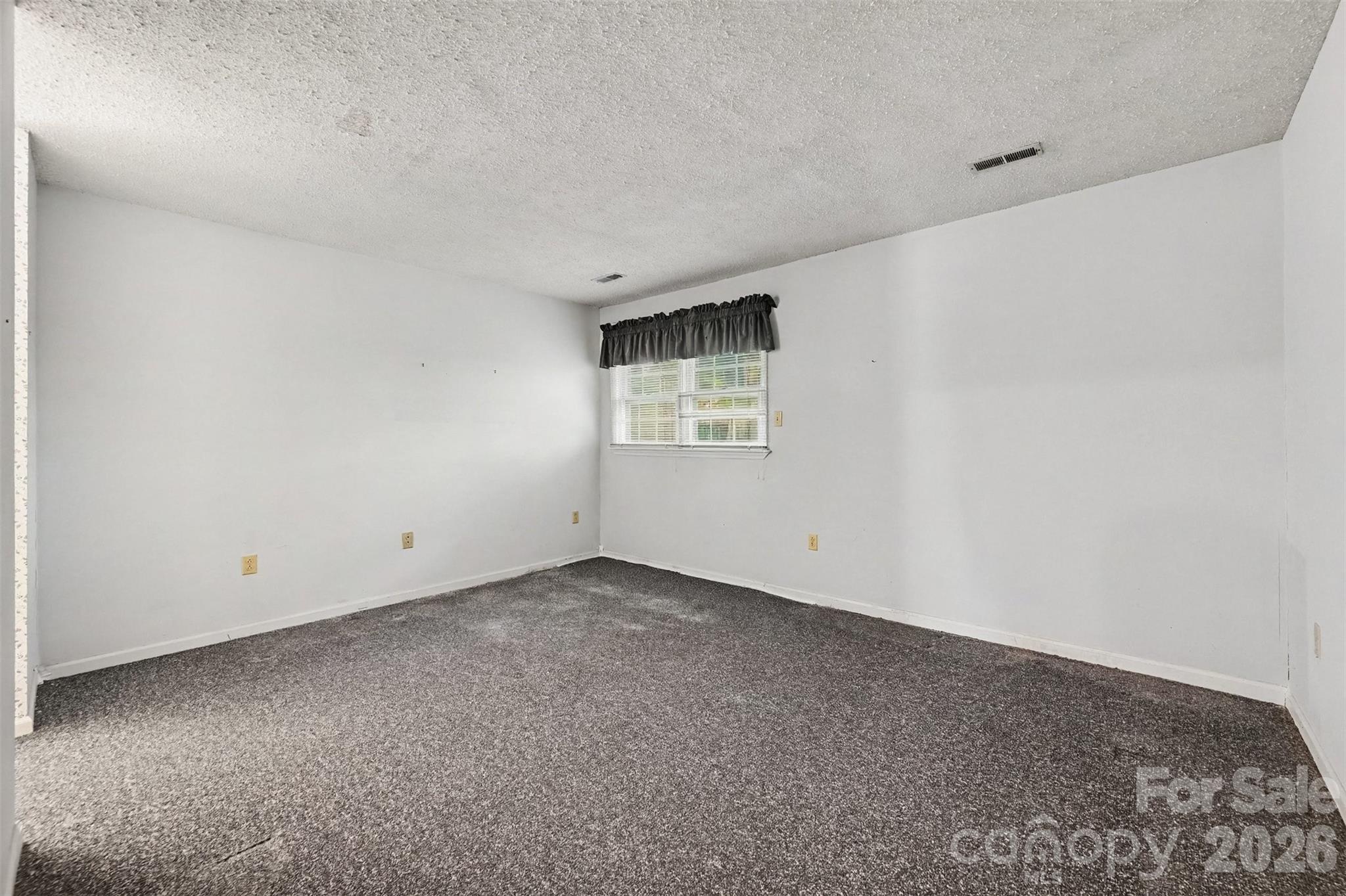 8248 Oakley Lane — Charlotte