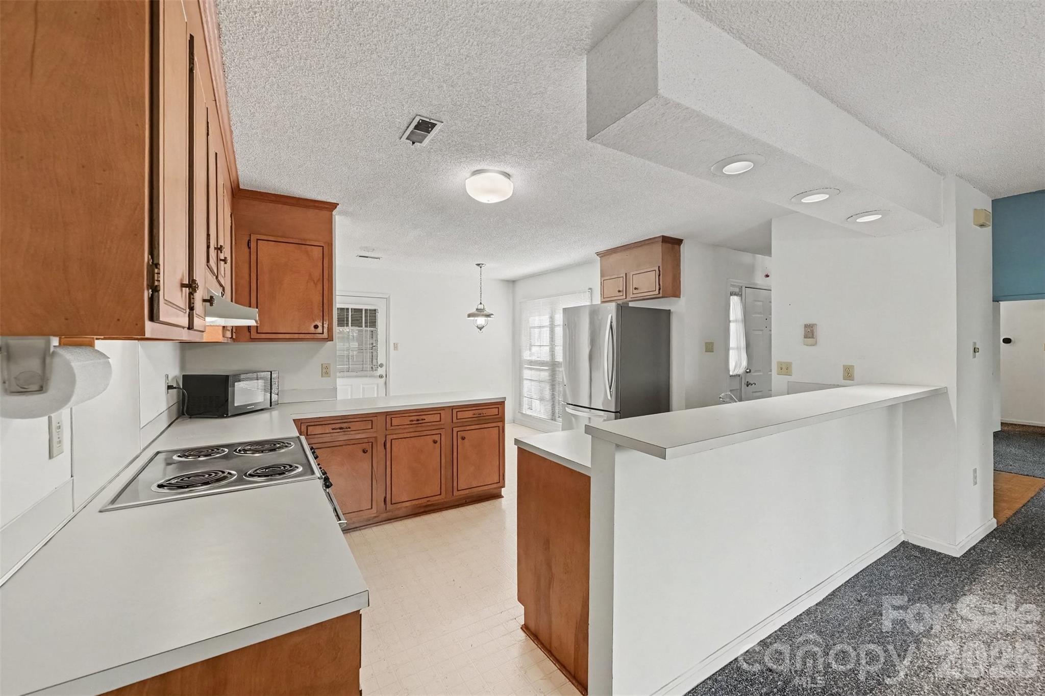 8248 Oakley Lane — Charlotte