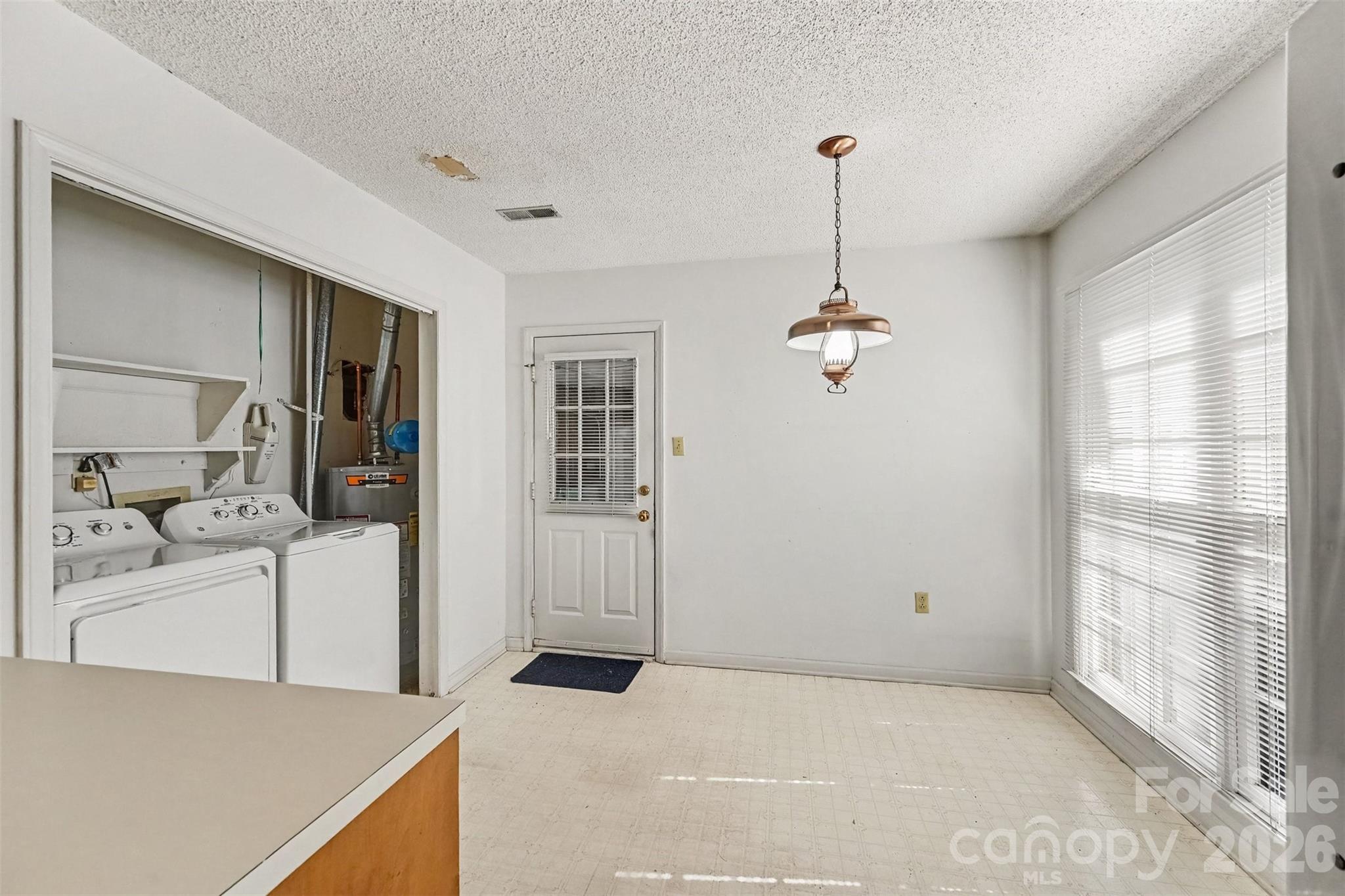 8248 Oakley Lane — Charlotte