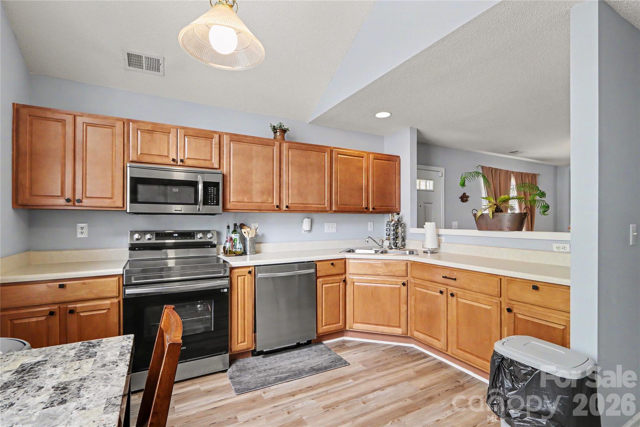 2716 Rozzelles Landing Drive — Charlotte
