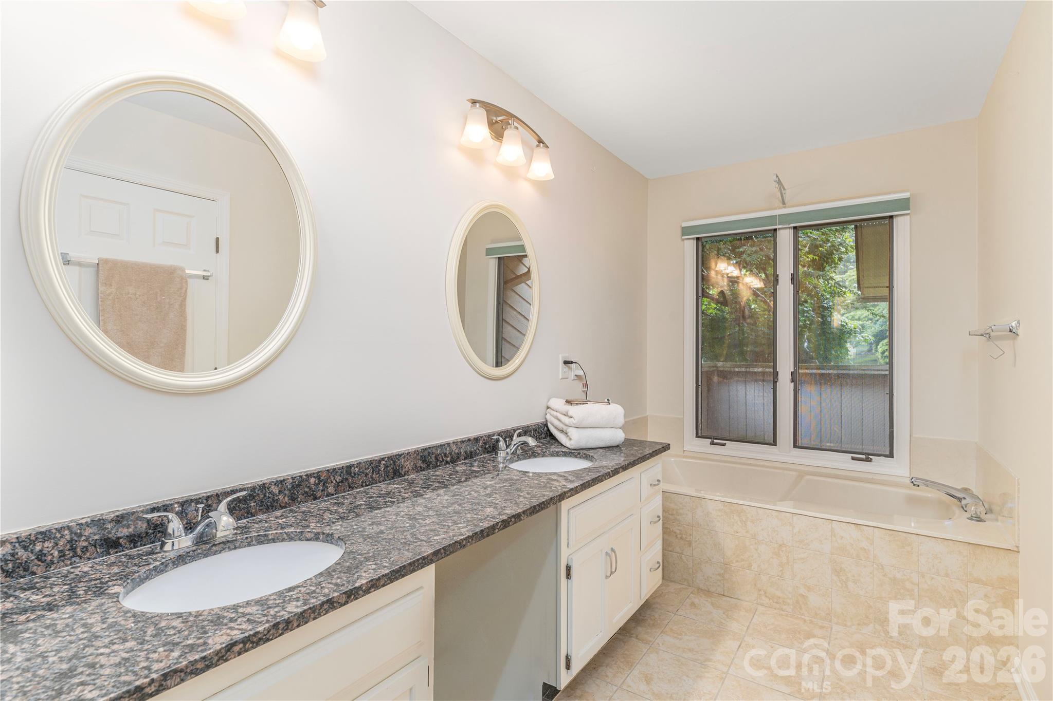 121 Deerlake Drive — Asheville