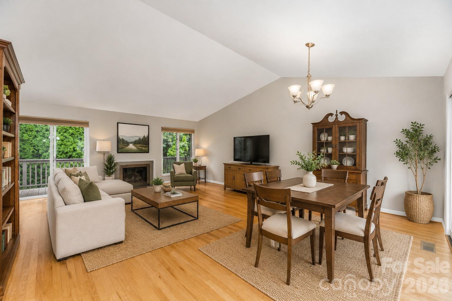121 Deerlake Drive — Asheville