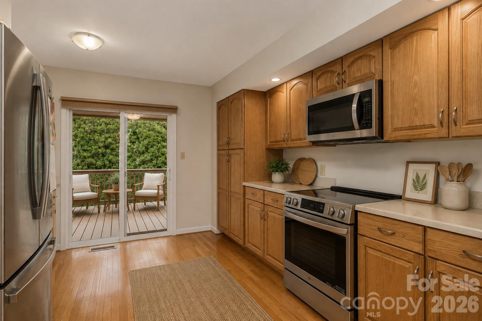 121 Deerlake Drive — Asheville