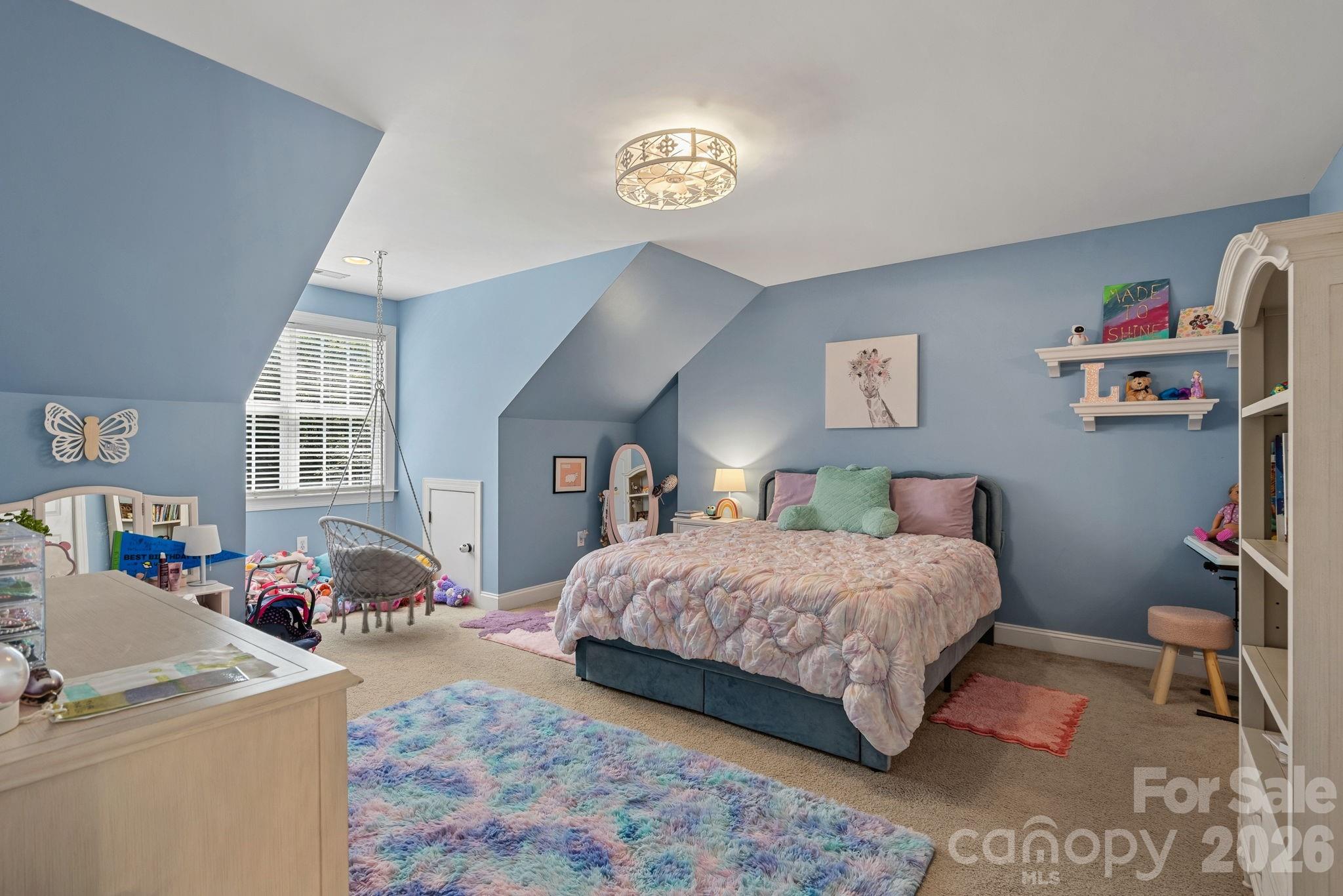 3850 Oakdale Road — Charlotte