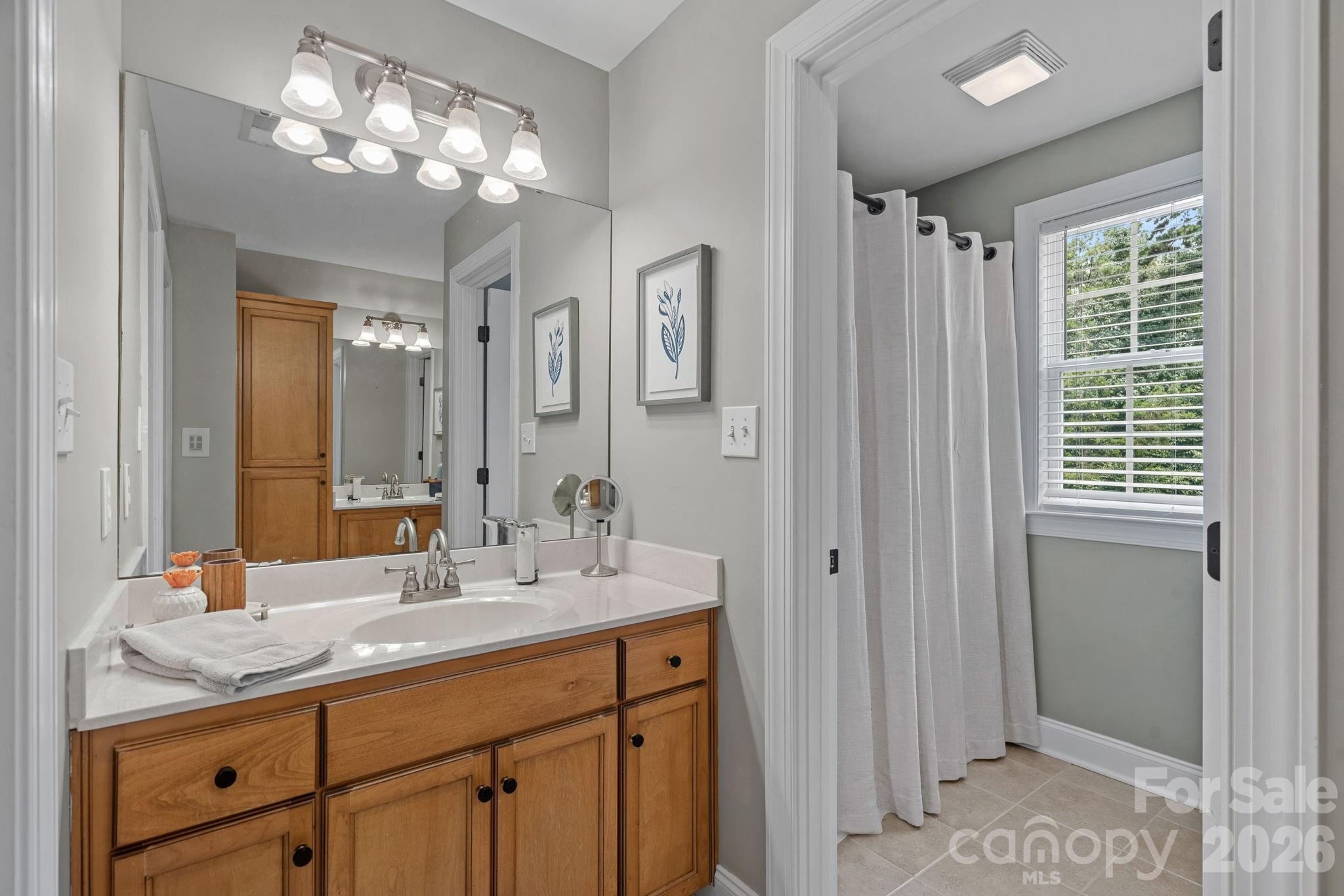 3850 Oakdale Road — Charlotte