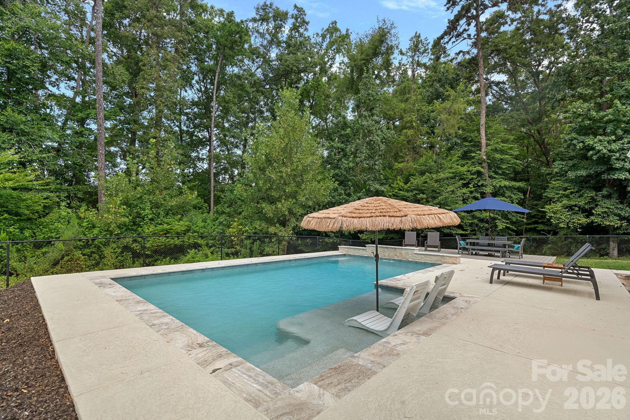 3850 Oakdale Road — Charlotte