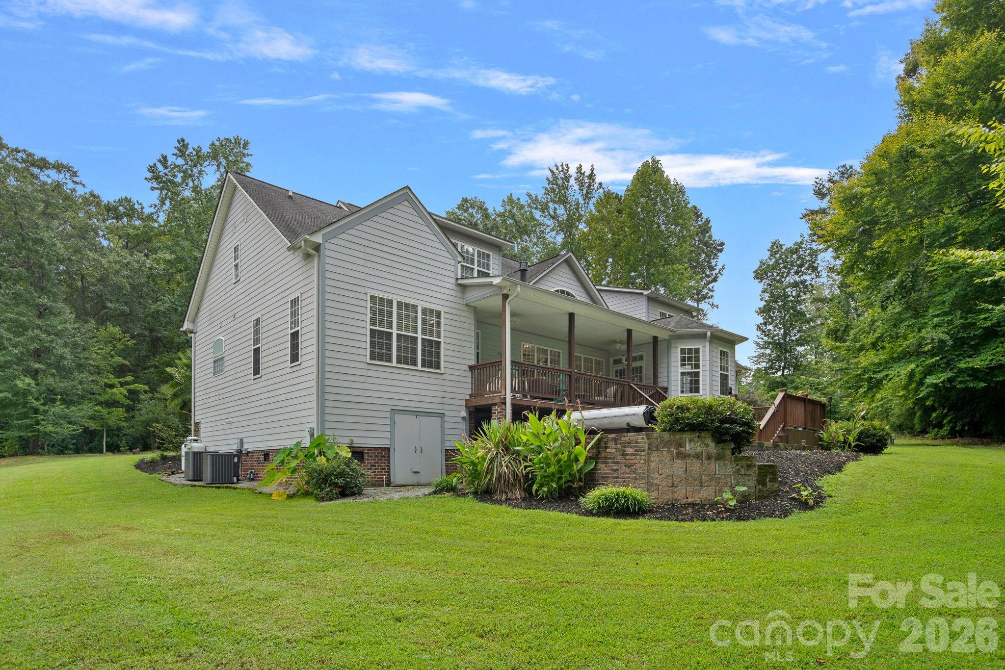 3850 Oakdale Road — Charlotte