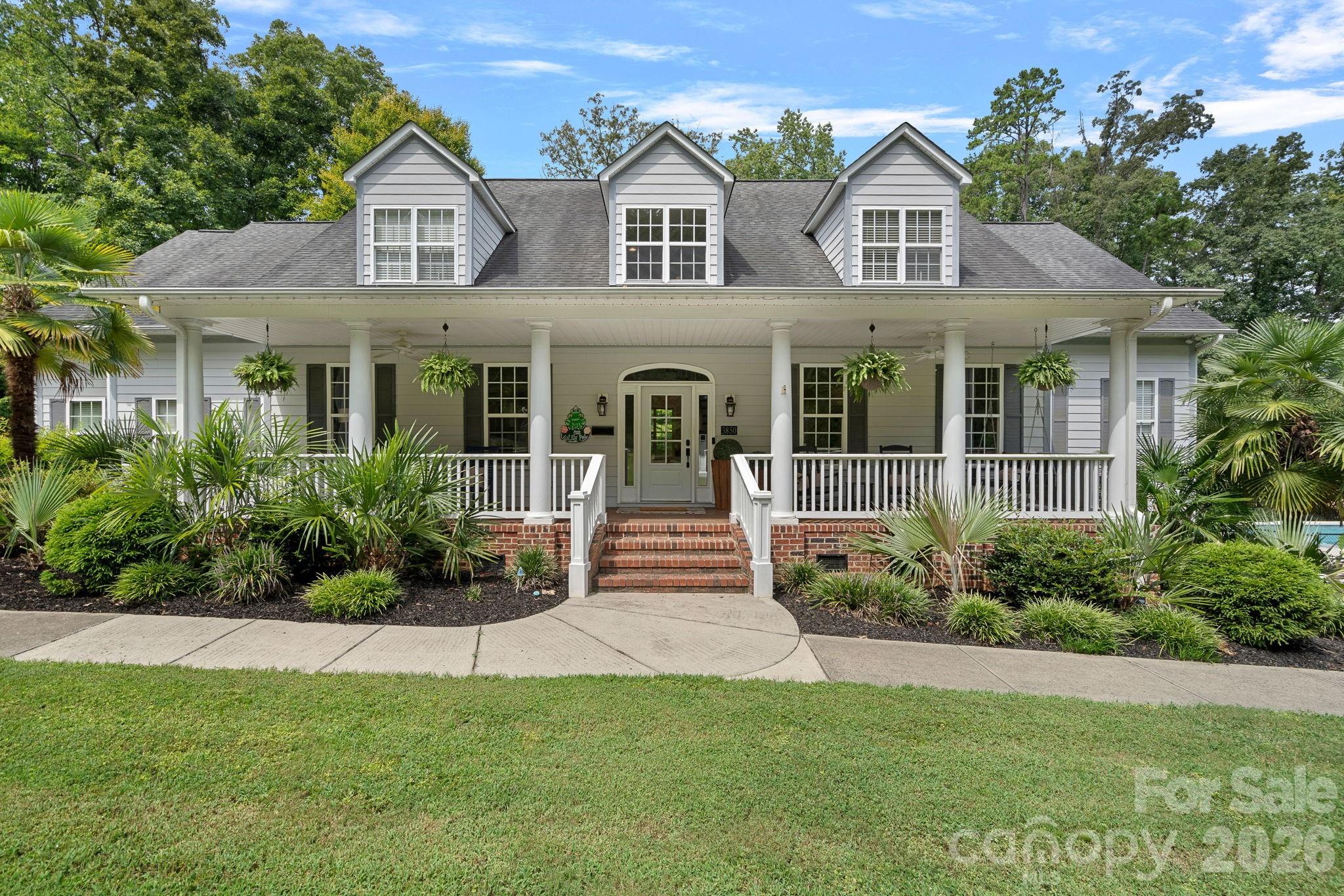 3850 Oakdale Road — Charlotte