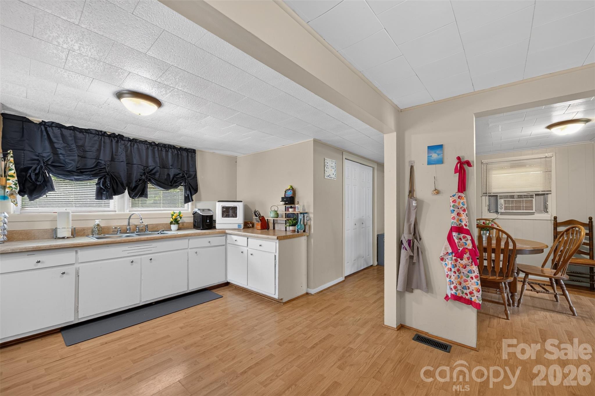 314 22nd Street Court SE — Hickory