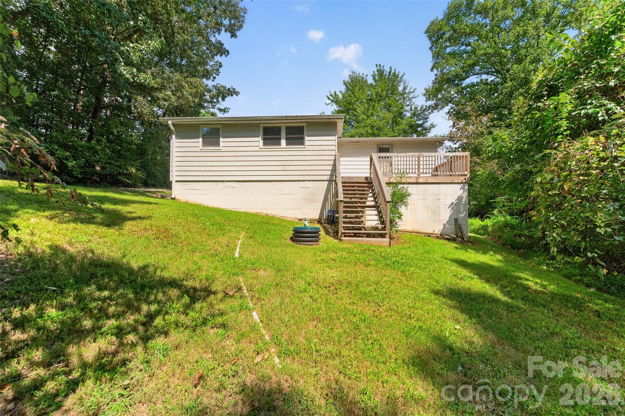 314 22nd Street Court SE — Hickory