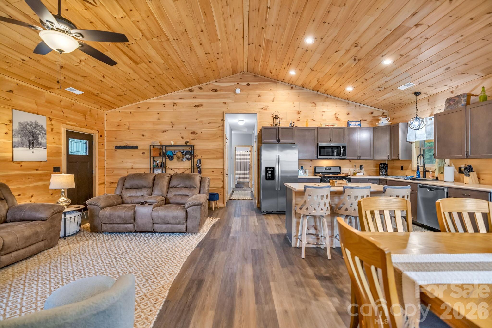 17036 Hwy 88 None W — Creston