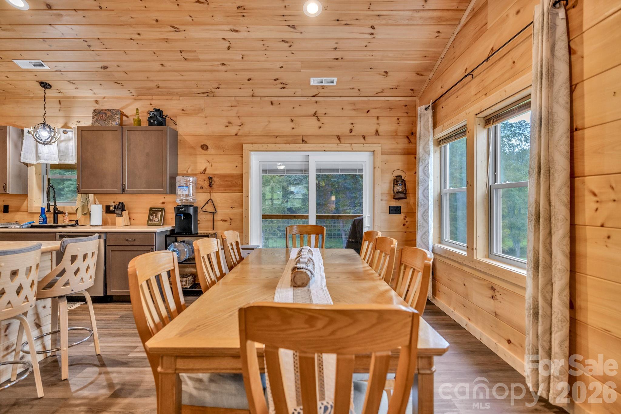 17036 Hwy 88 None W — Creston
