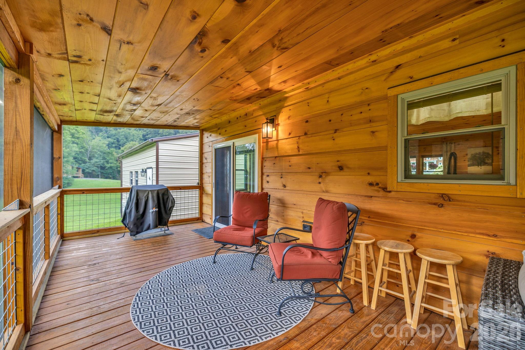 17036 Hwy 88 None W — Creston