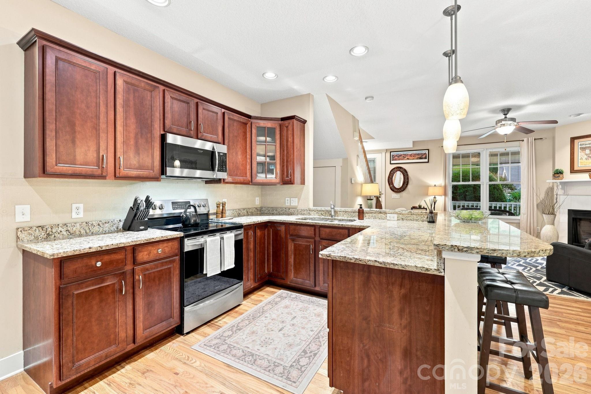 19 Oakhaven Terrace — Asheville
