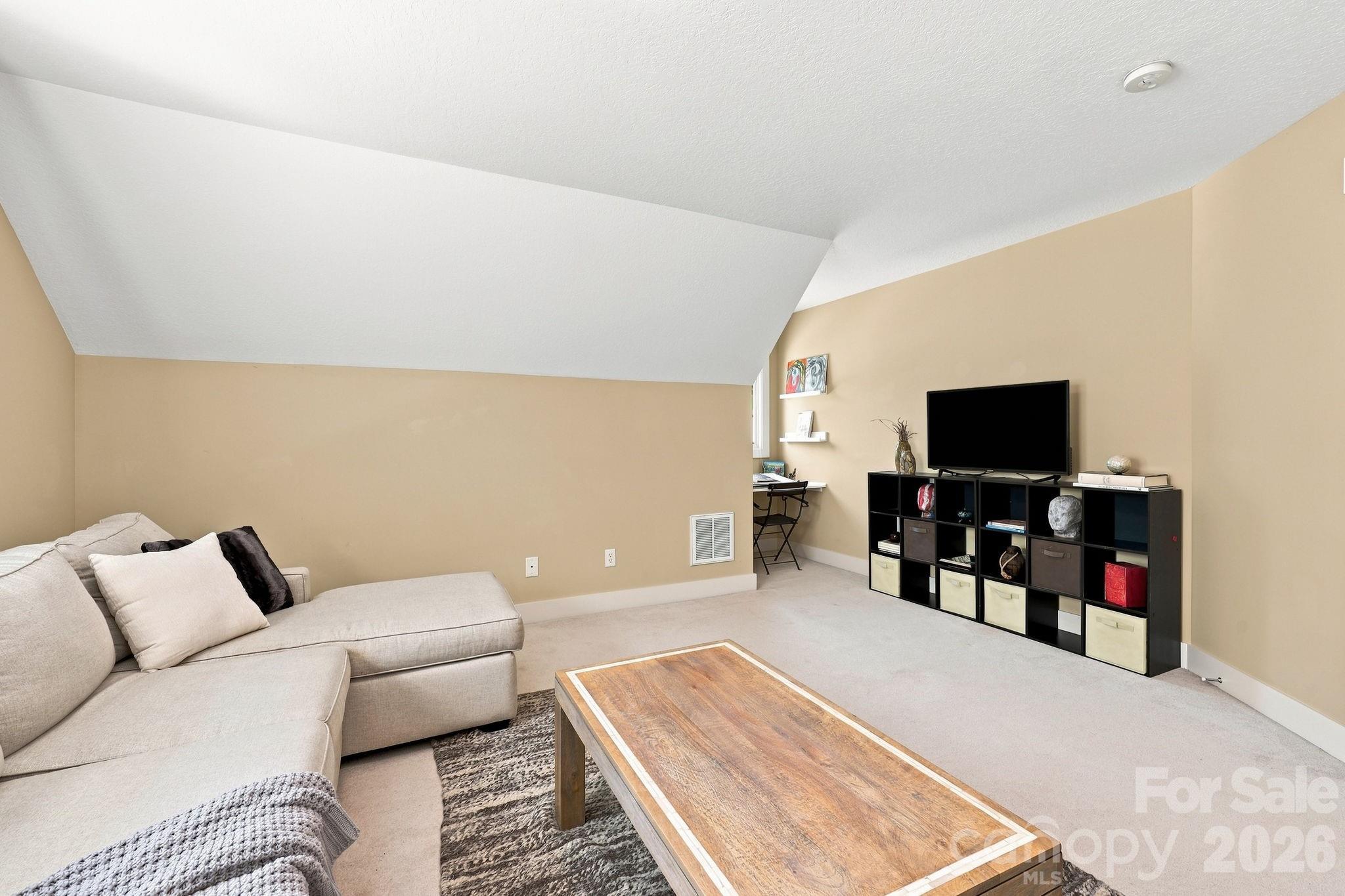 19 Oakhaven Terrace — Asheville