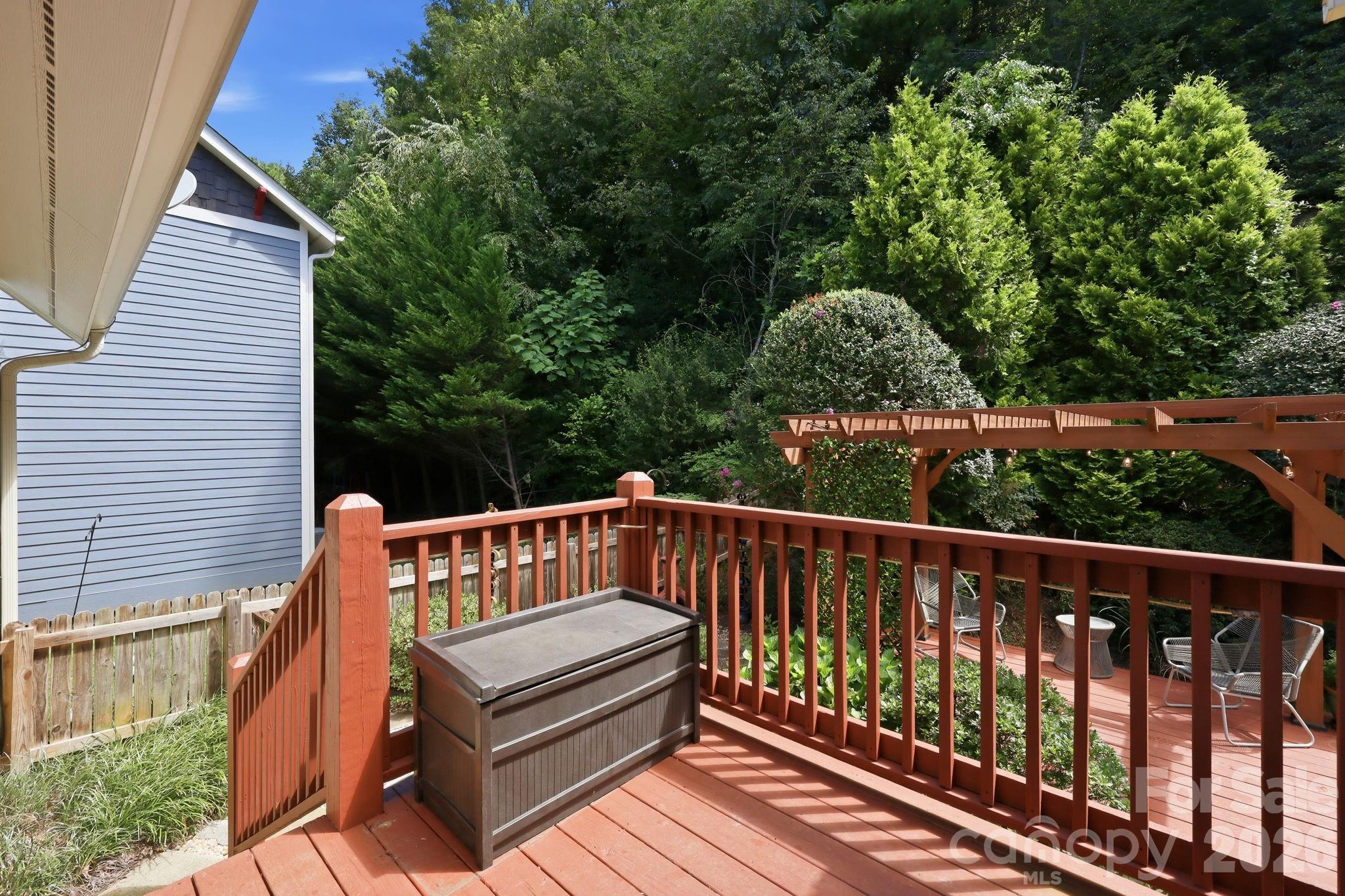 19 Oakhaven Terrace — Asheville