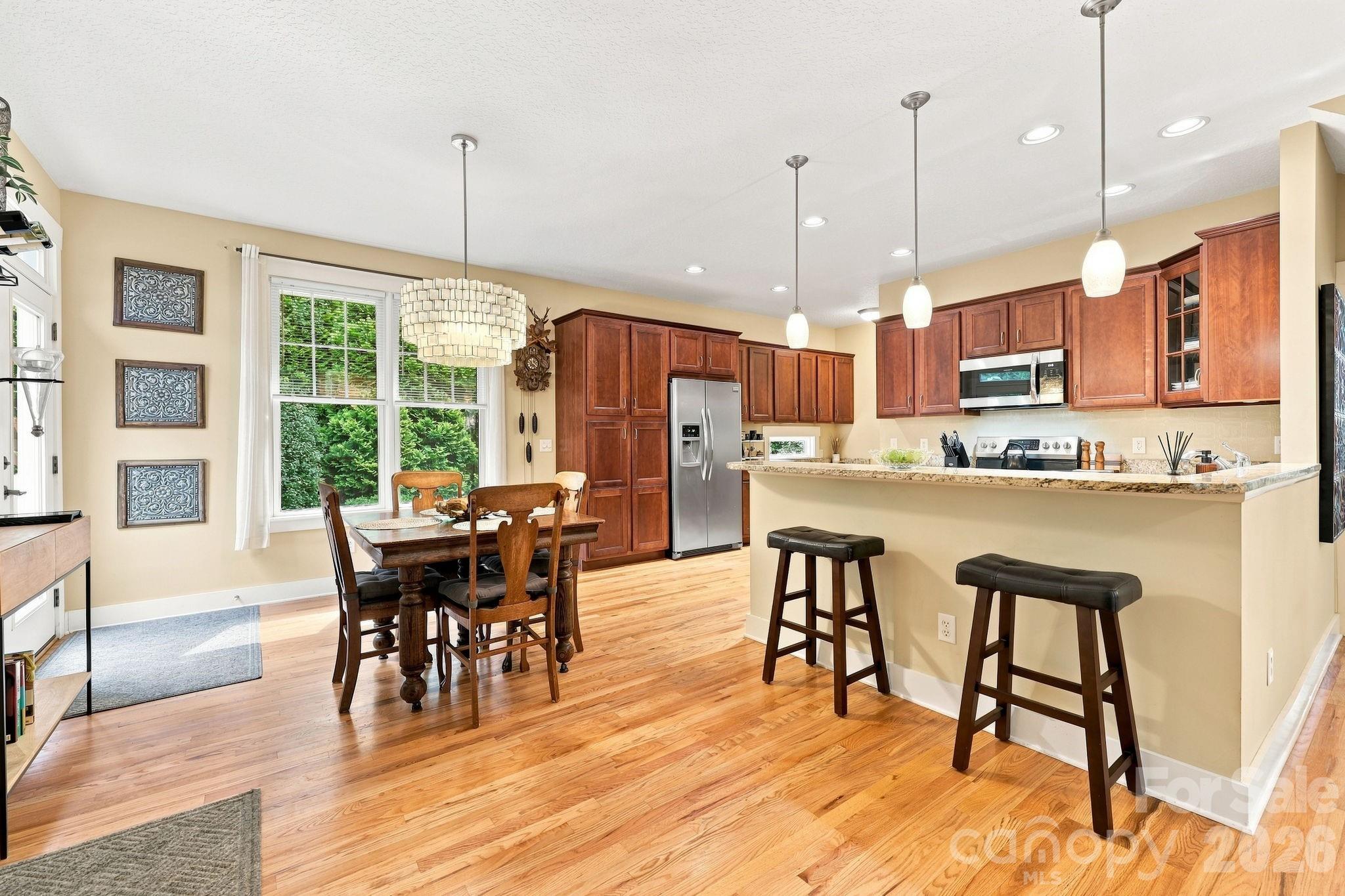 19 Oakhaven Terrace — Asheville