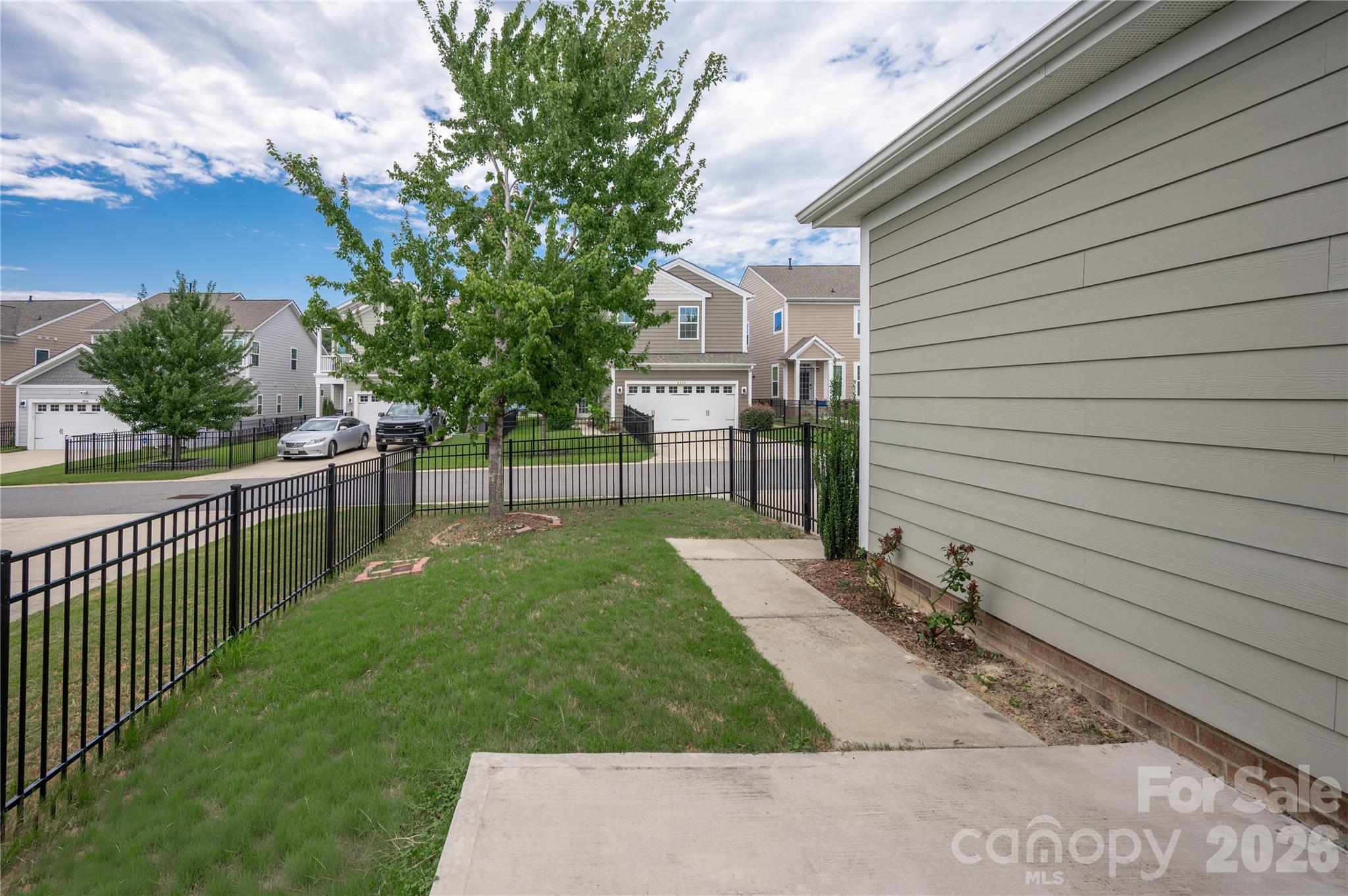 5077 Waterloo Drive — Tega Cay