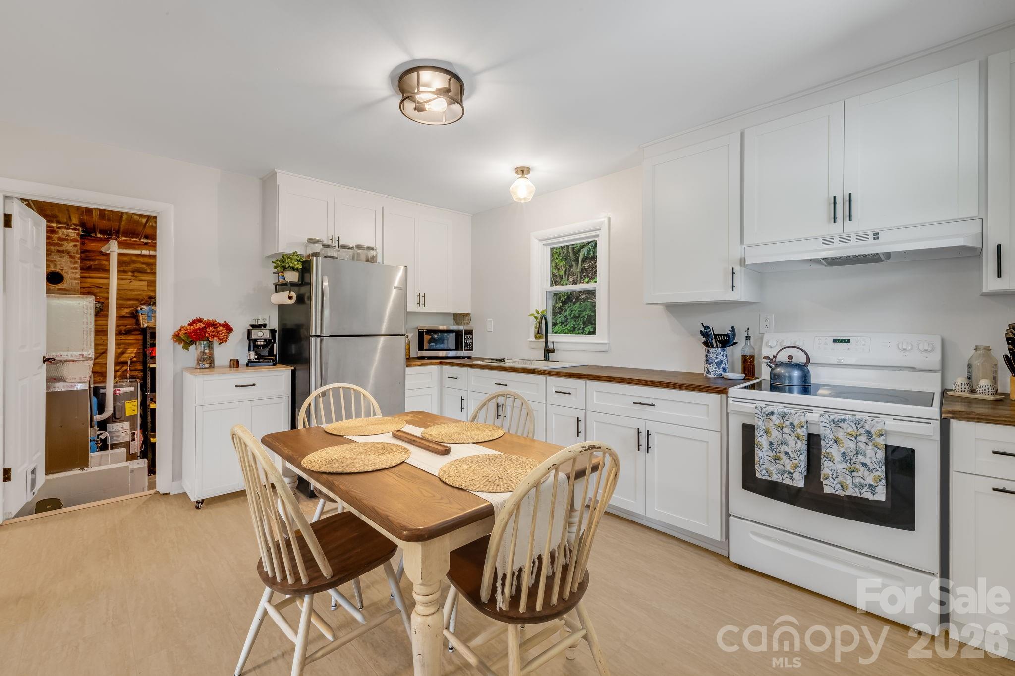 1772 NC 9 Highway — Black Mountain