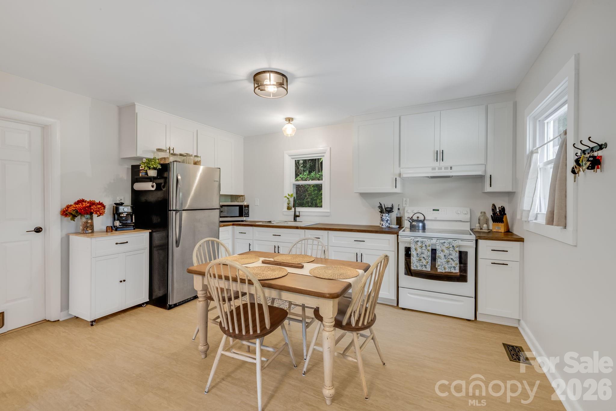 1772 NC 9 Highway — Black Mountain
