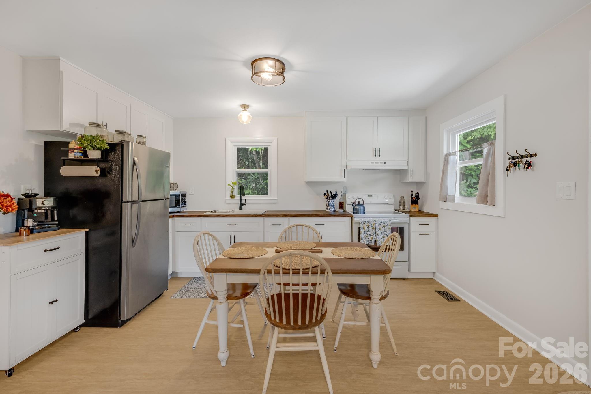 1772 NC 9 Highway — Black Mountain