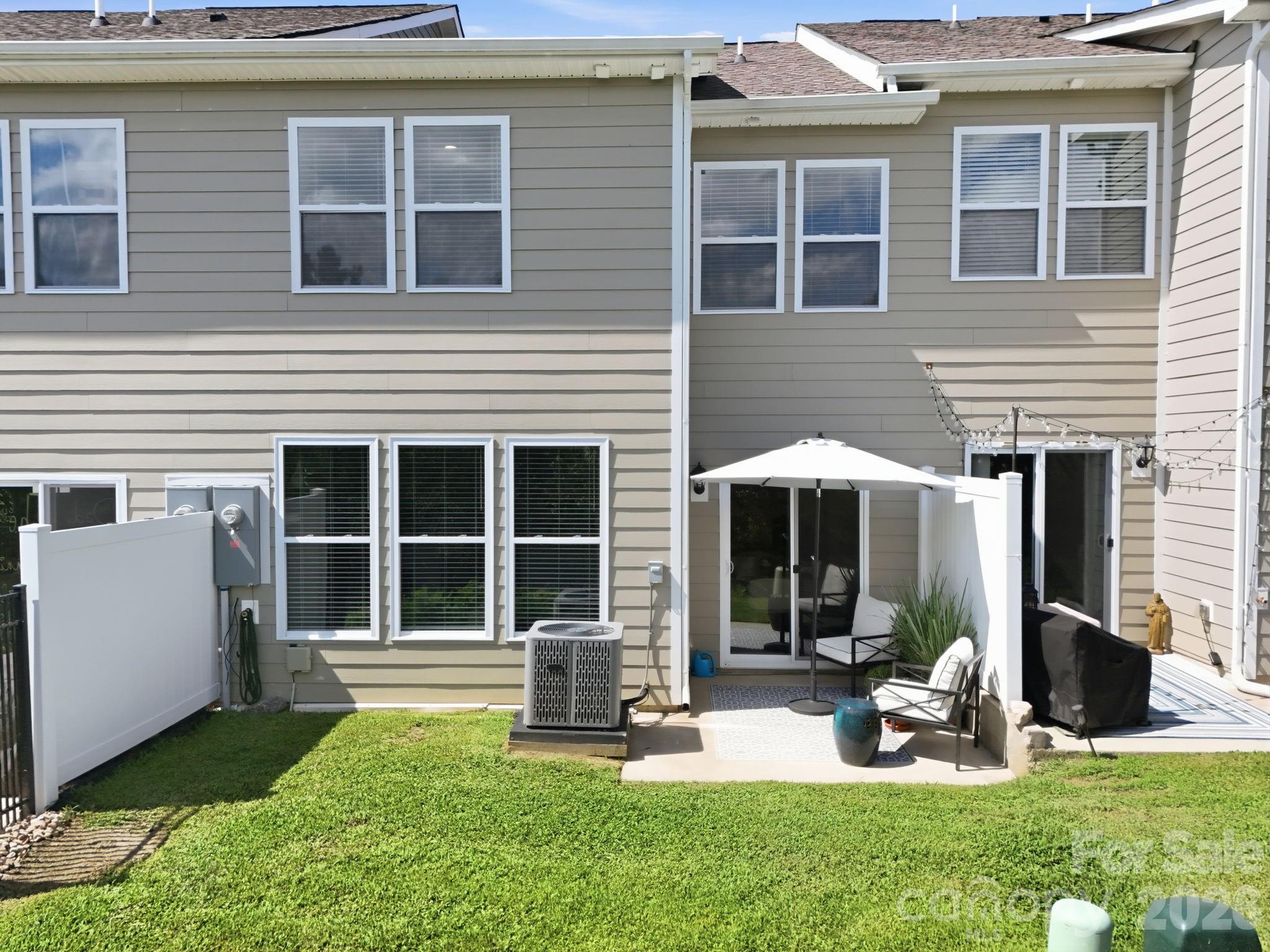 198 Creekview Road — Hendersonville