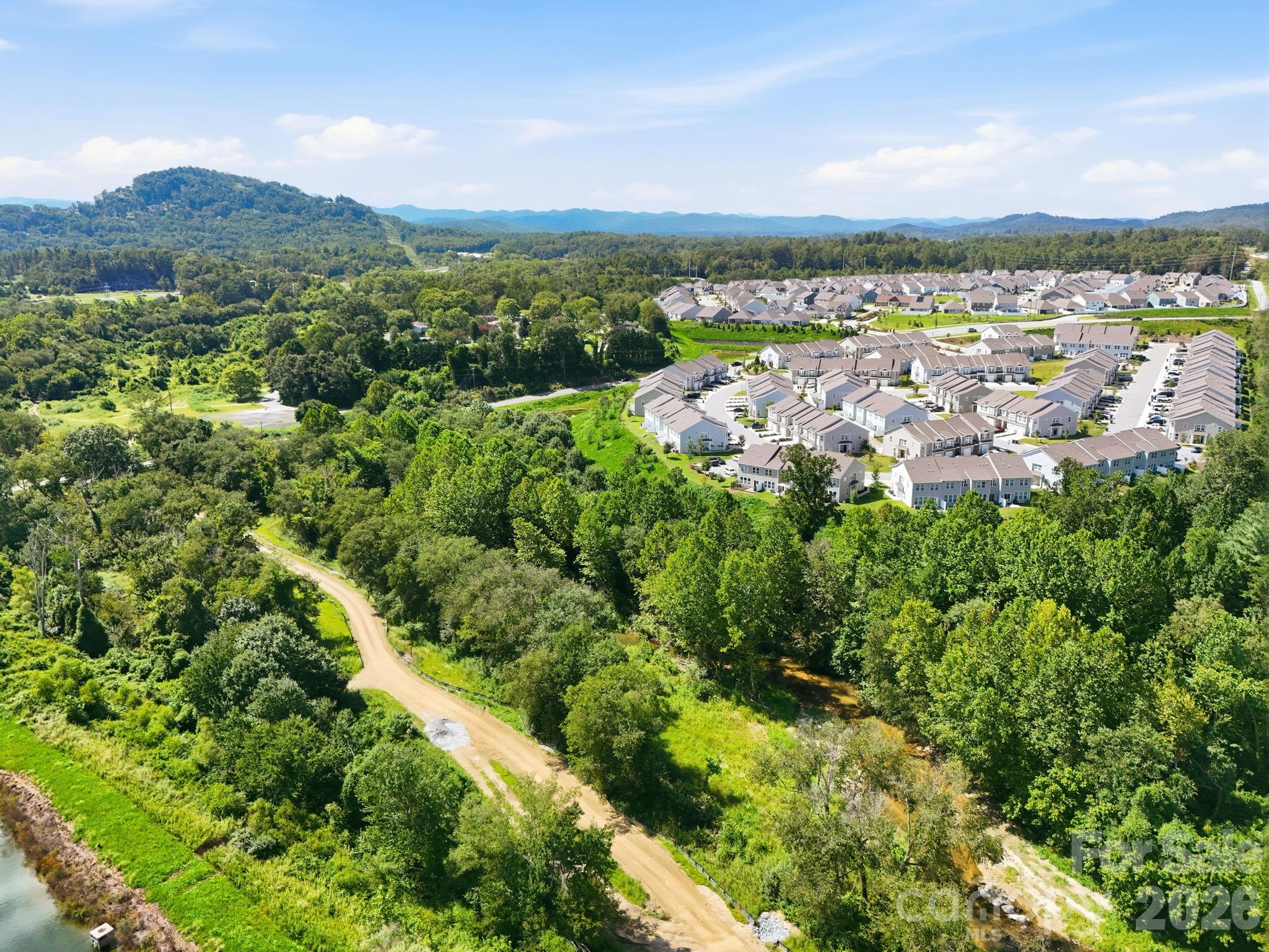 198 Creekview Road — Hendersonville