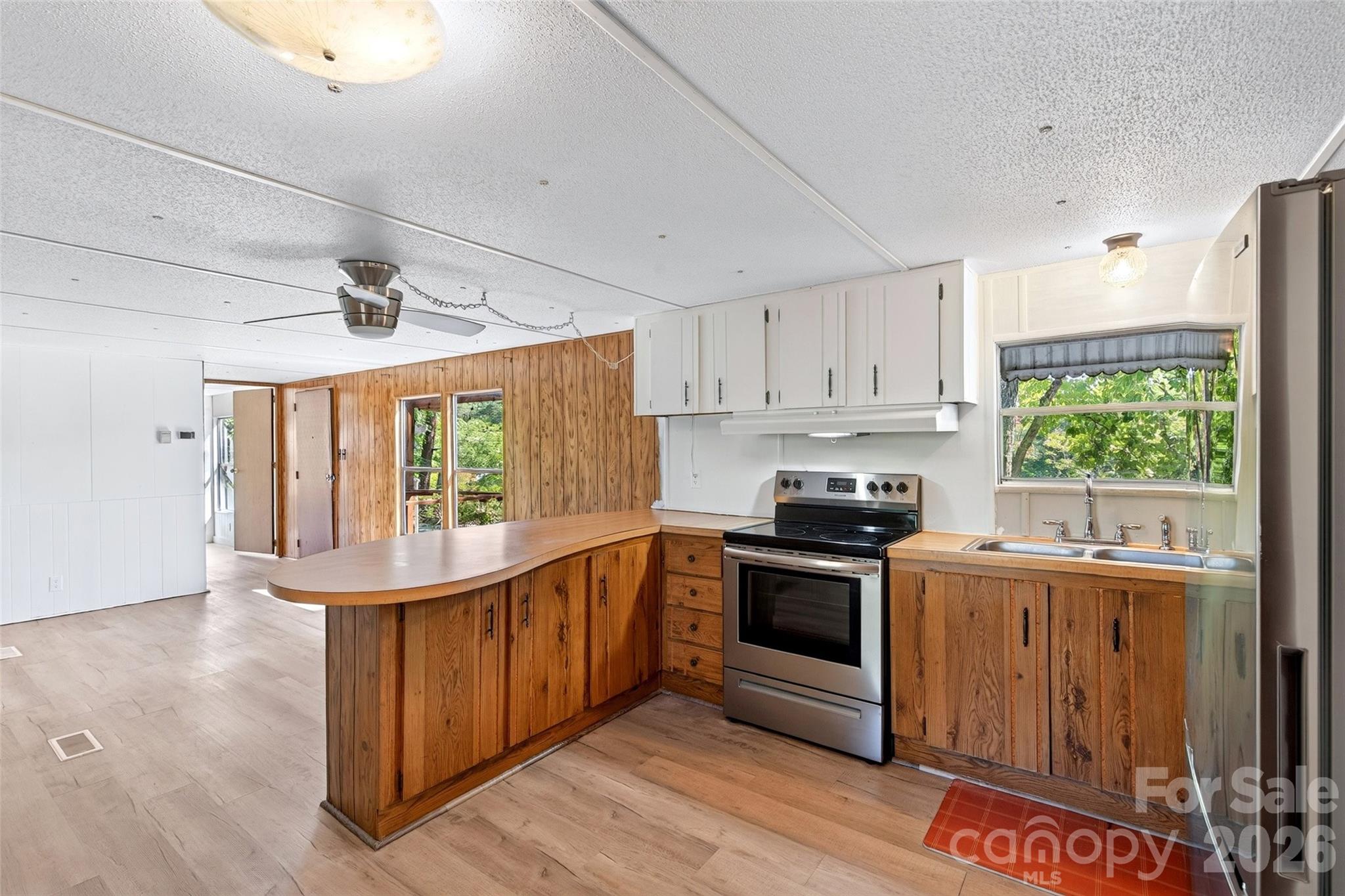 128 Pearson Circle — Lake Lure