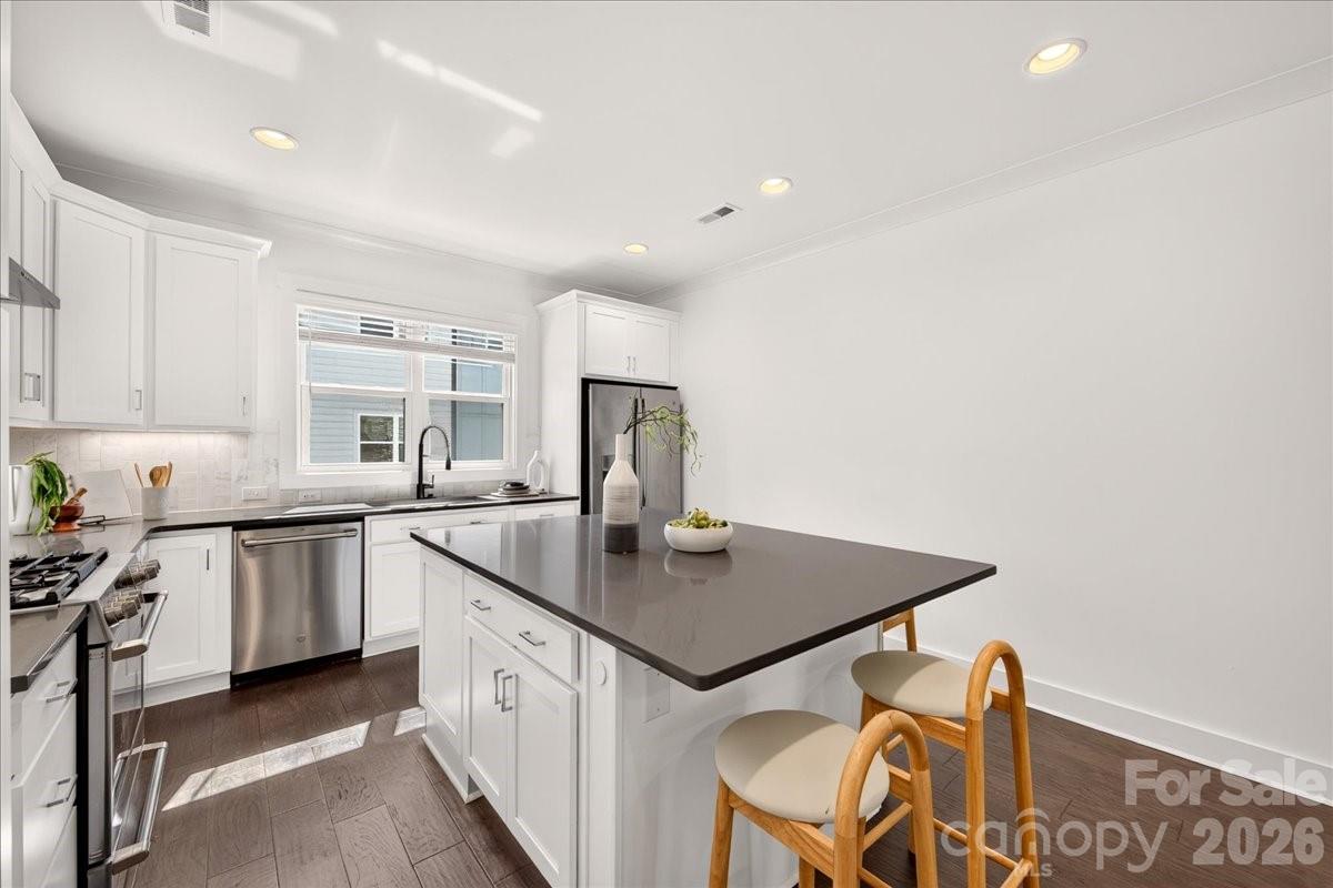 1146 E 36th Street — Charlotte